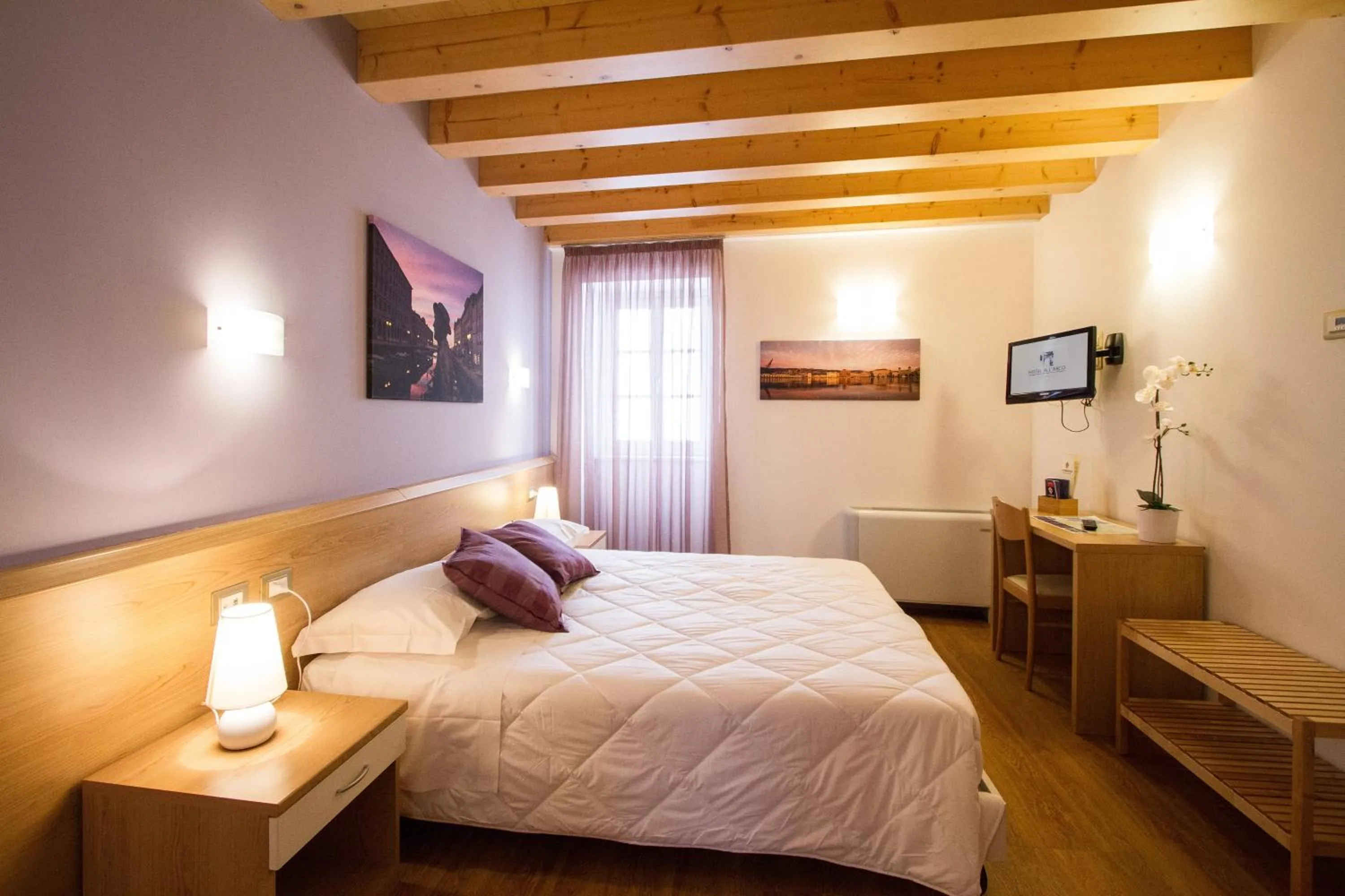 Bed in Hotel All'Arco