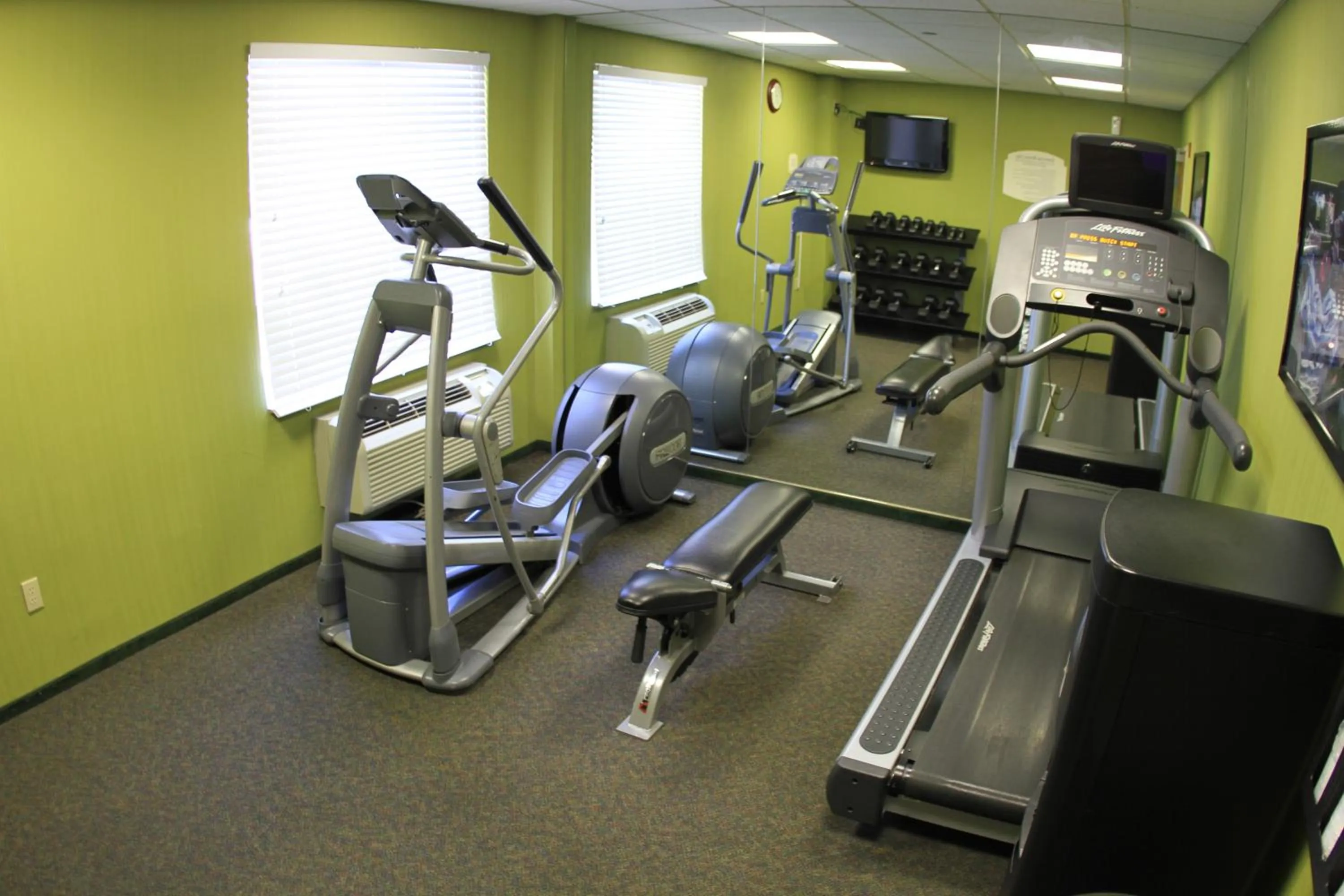 Fitness centre/facilities in Fairfield Inn by Marriott New York LaGuardia Airport/Flushing