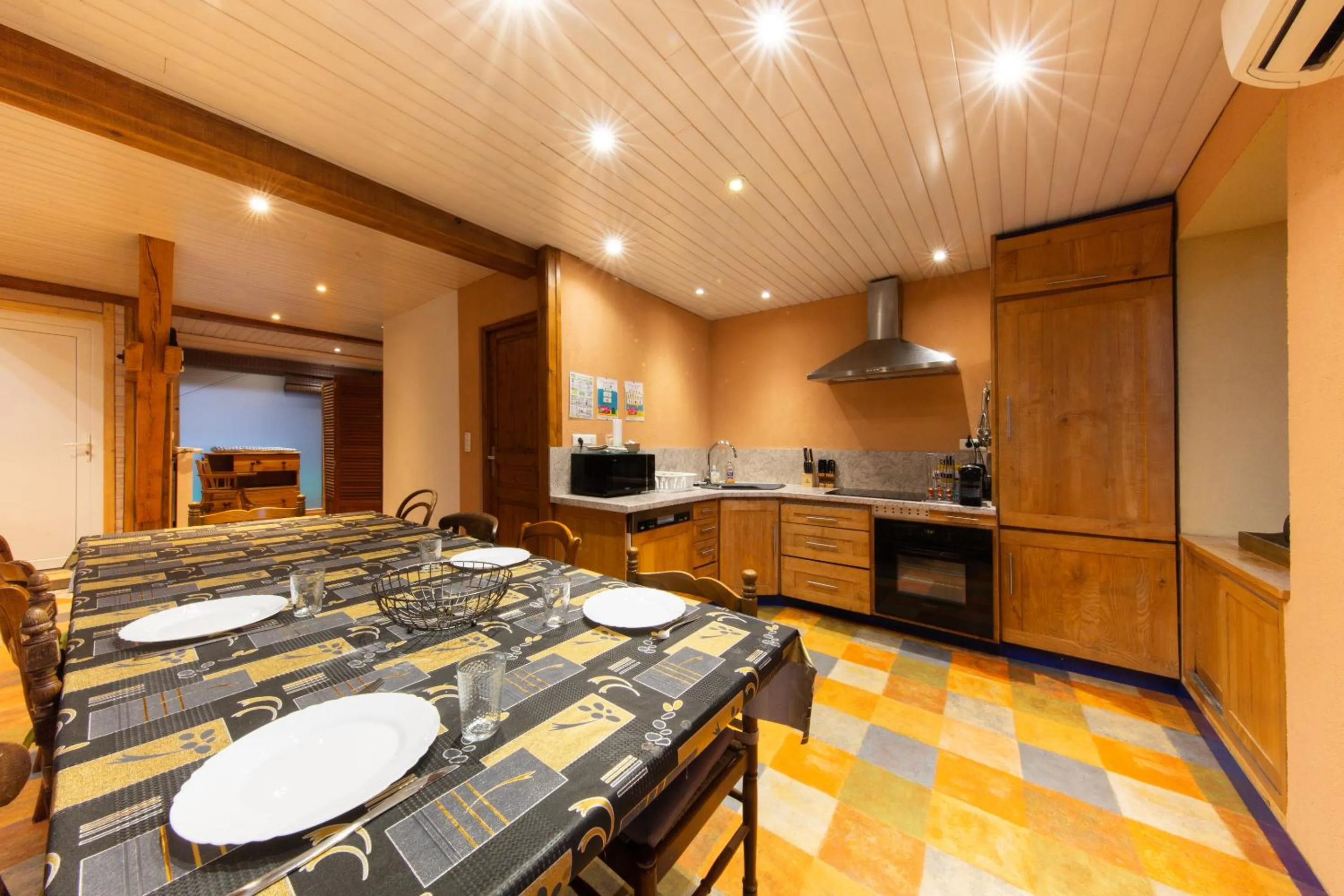 Kitchen or kitchenette in Le Domaine du Verger gîtes et SPA