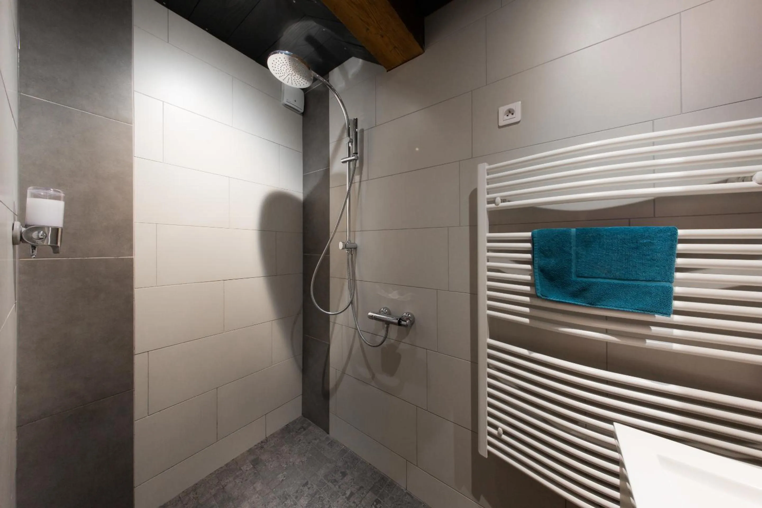 Bathroom in Le Domaine du Verger gîtes et SPA