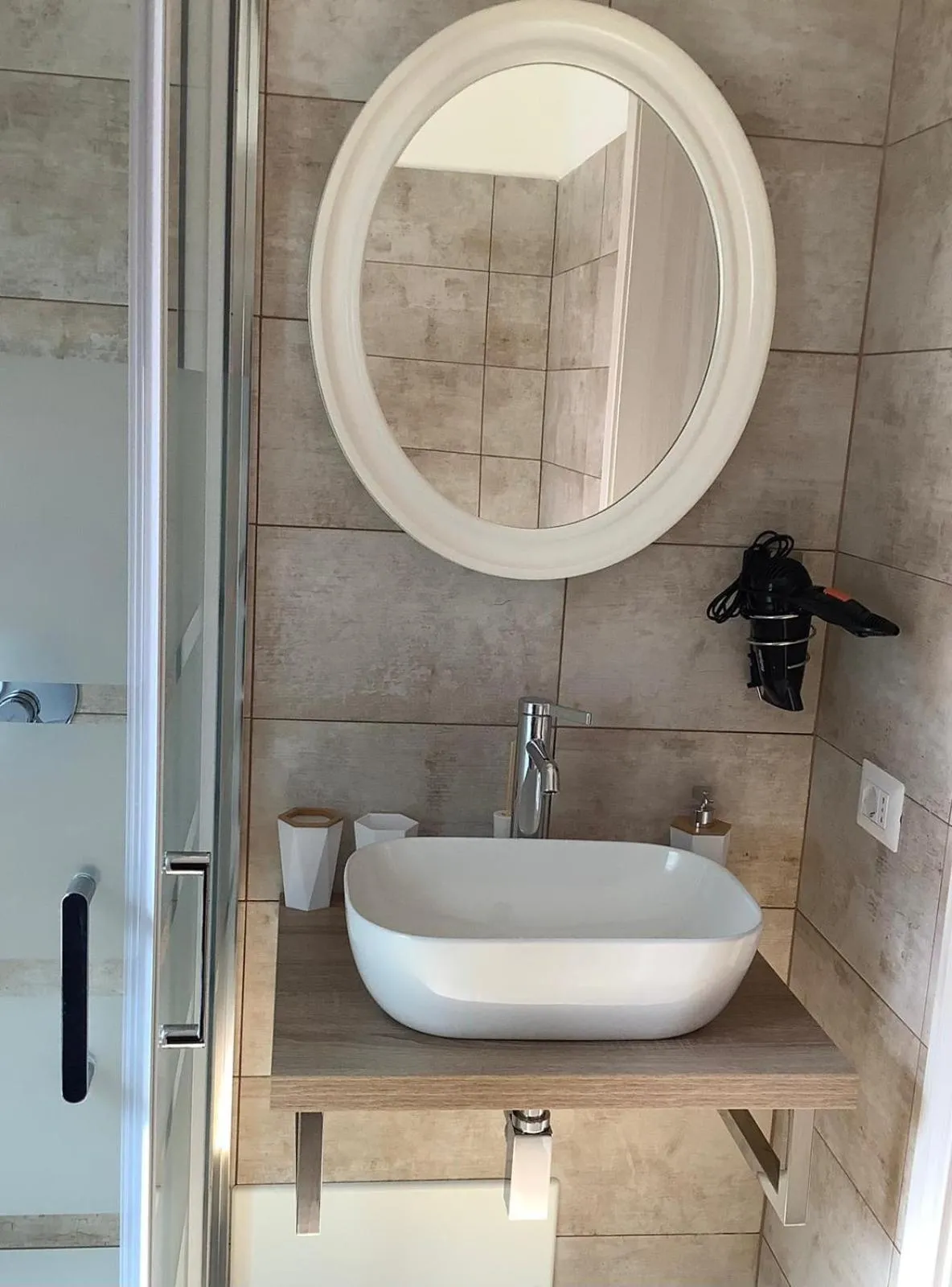 Shower in Affittacamere BaLu