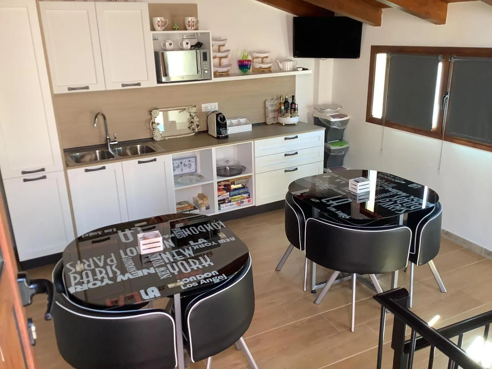 Kitchen or kitchenette in Affittacamere BaLu