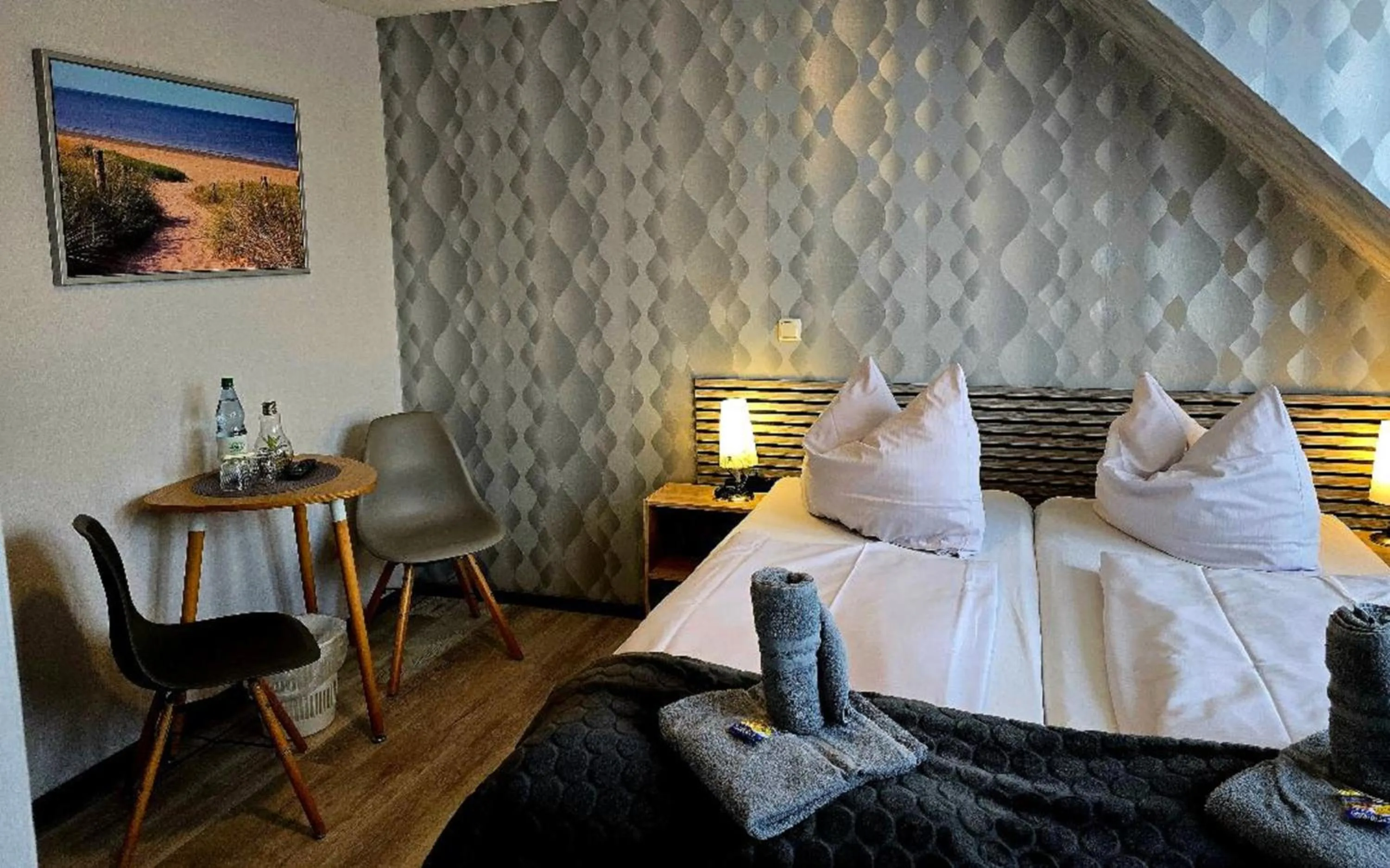 Photo of the whole room, Bed in Hotel Up Diek