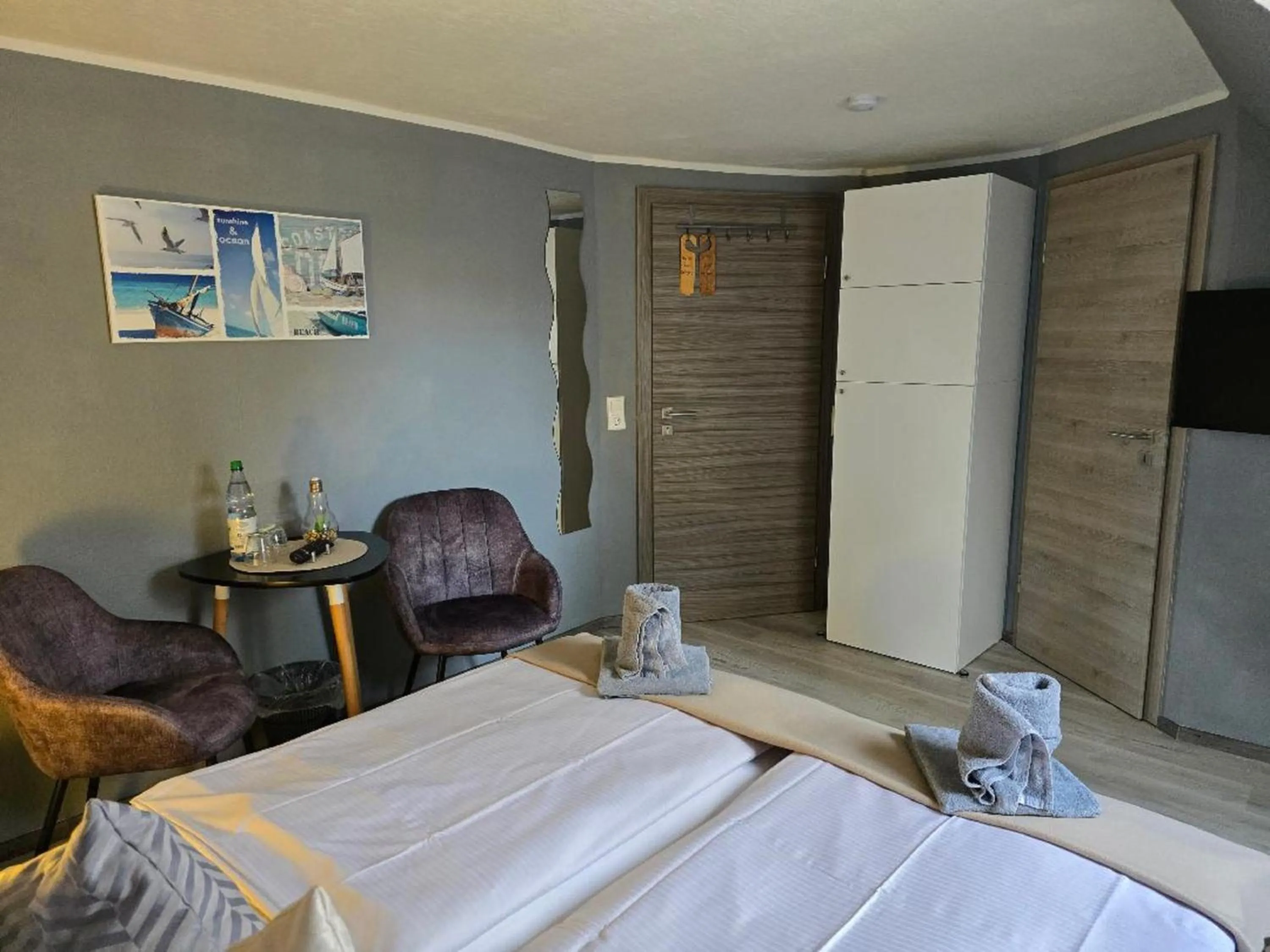 Photo of the whole room, Bed in Hotel Up Diek