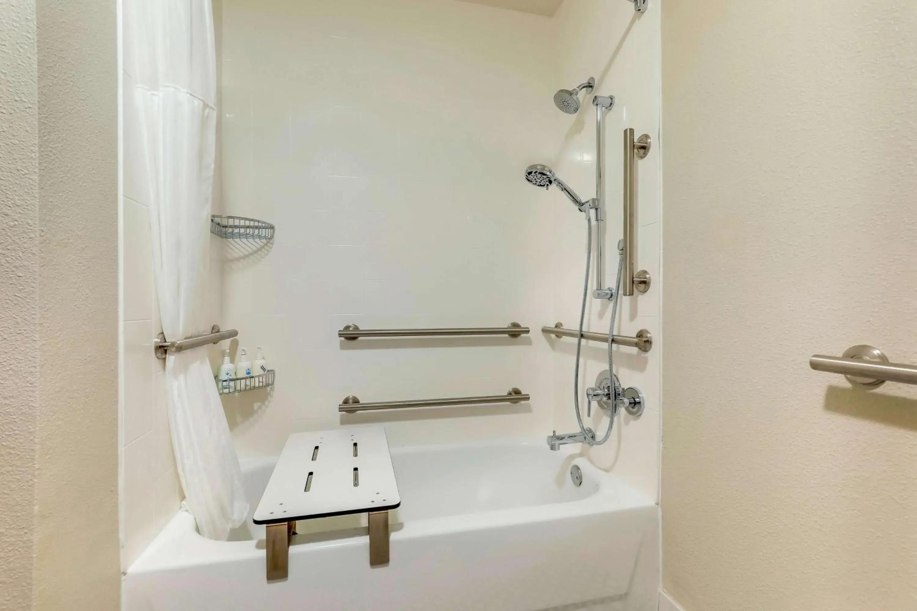 Mobility Accessible Water View Guestroom Two Queens Tub in Sonesta Select San Francisco Airport Oyster Point Waterfront Mobility Accessible Water View Guestroom Two Queens Tub in Sonesta Select San Francisco Airport Oyster Point Waterfront