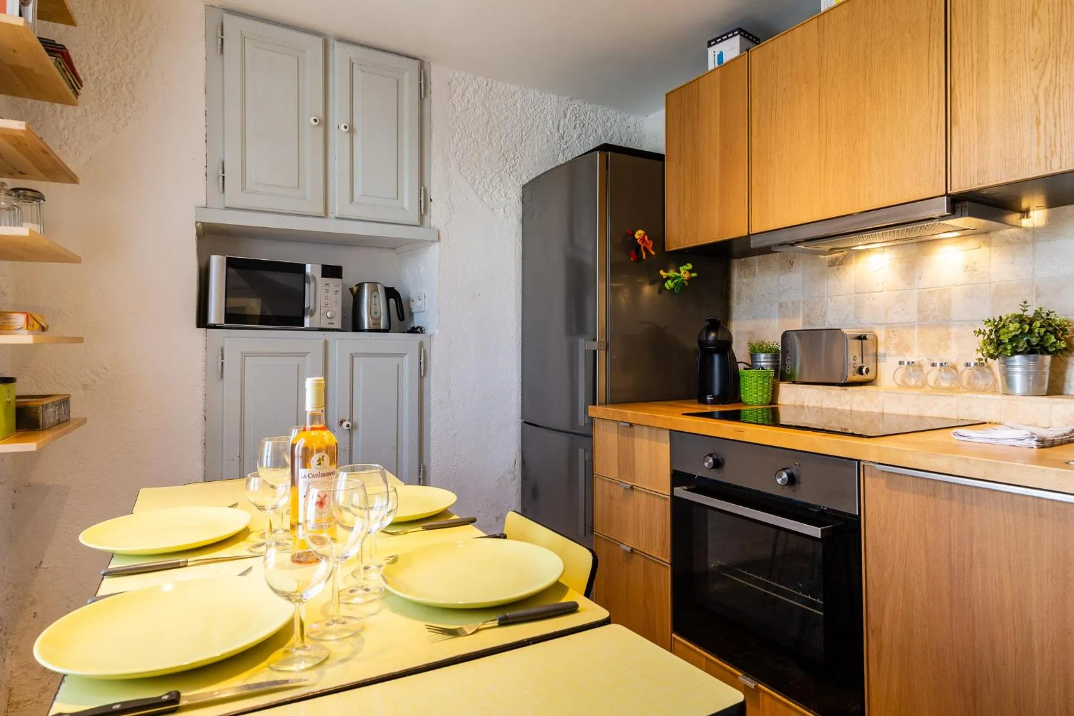 Restaurant/places to eat in The Crew House La Ciotat