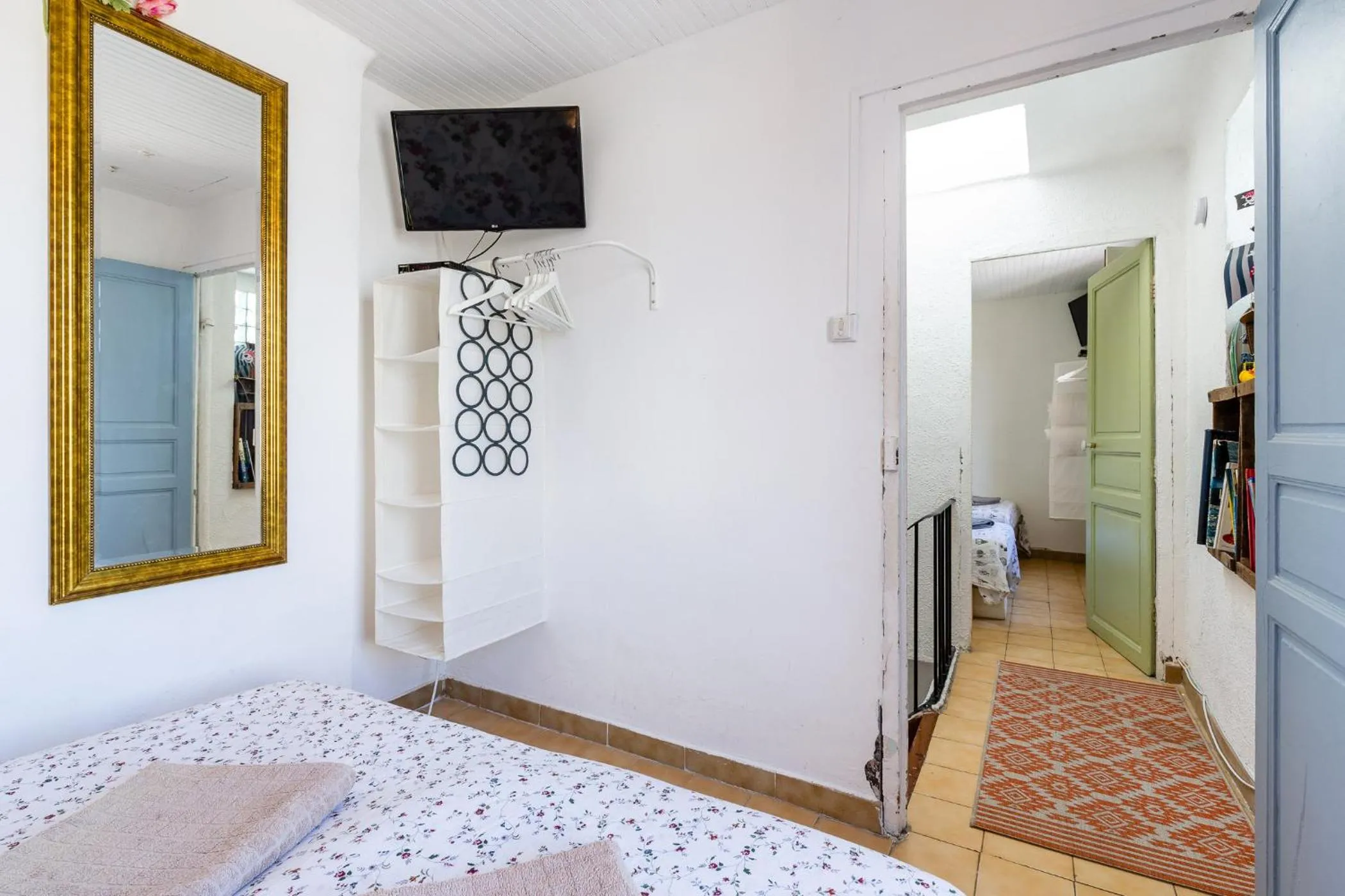 Bedroom, Bed in The Crew House La Ciotat