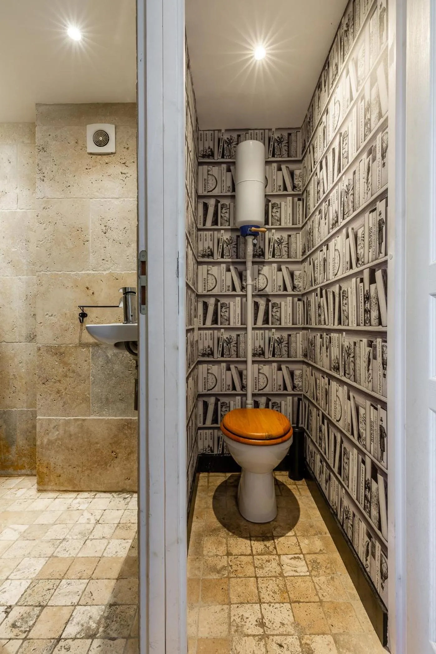 Bathroom in The Crew House La Ciotat