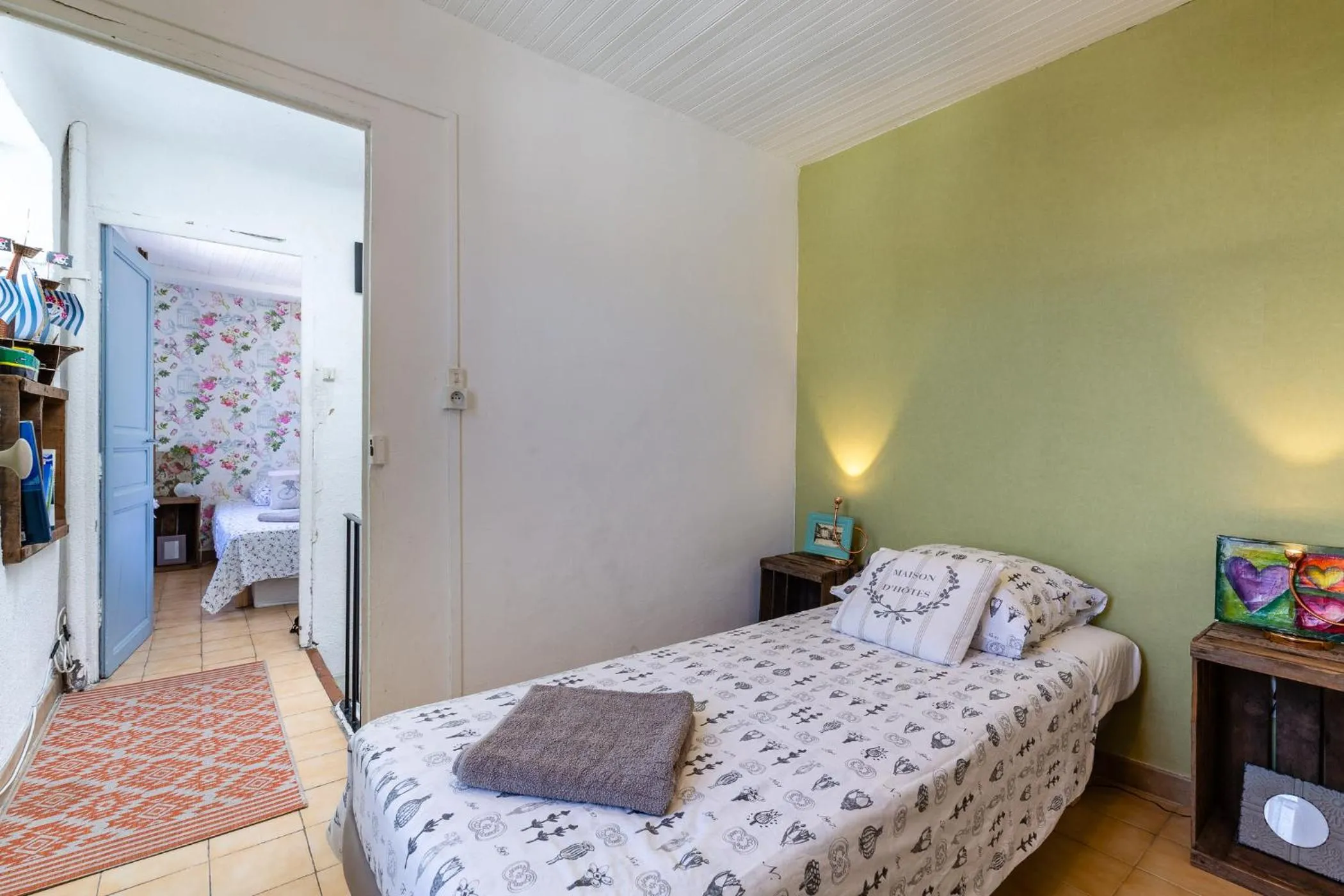 Bedroom, Bed in The Crew House La Ciotat