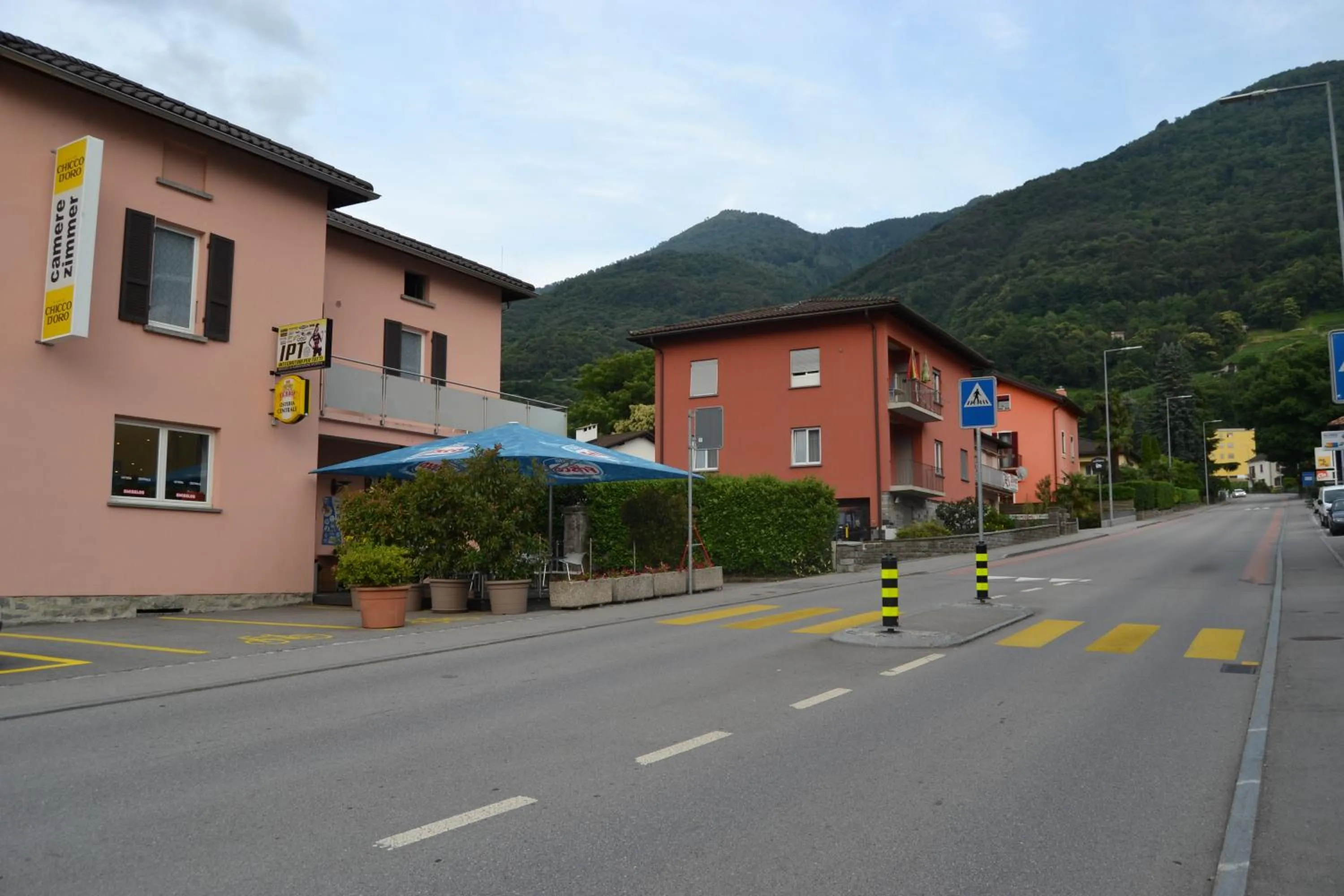 Facade/entrance in Osteria Centrale