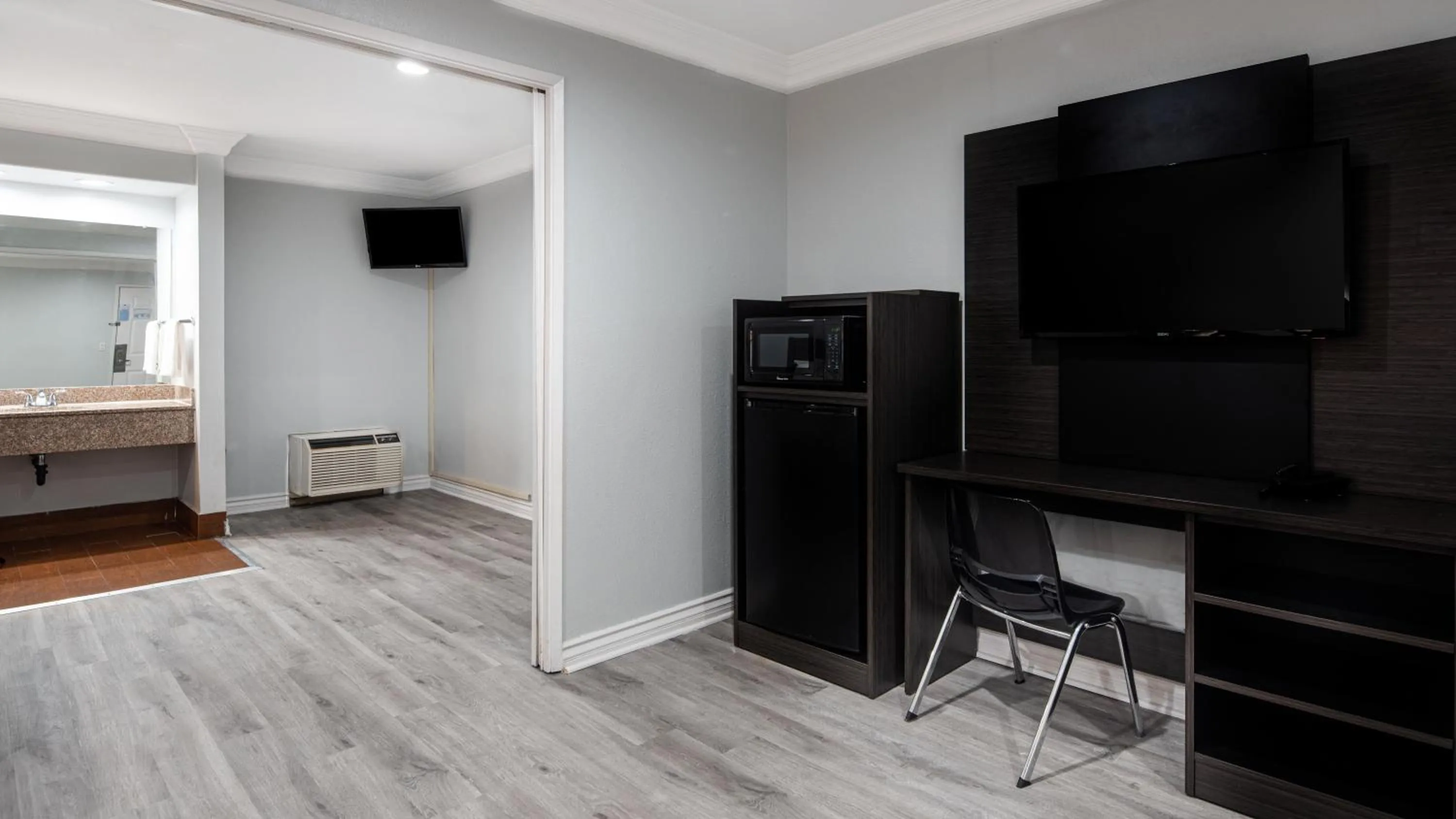 Motel 6-Anaheim, CA - Convention Center