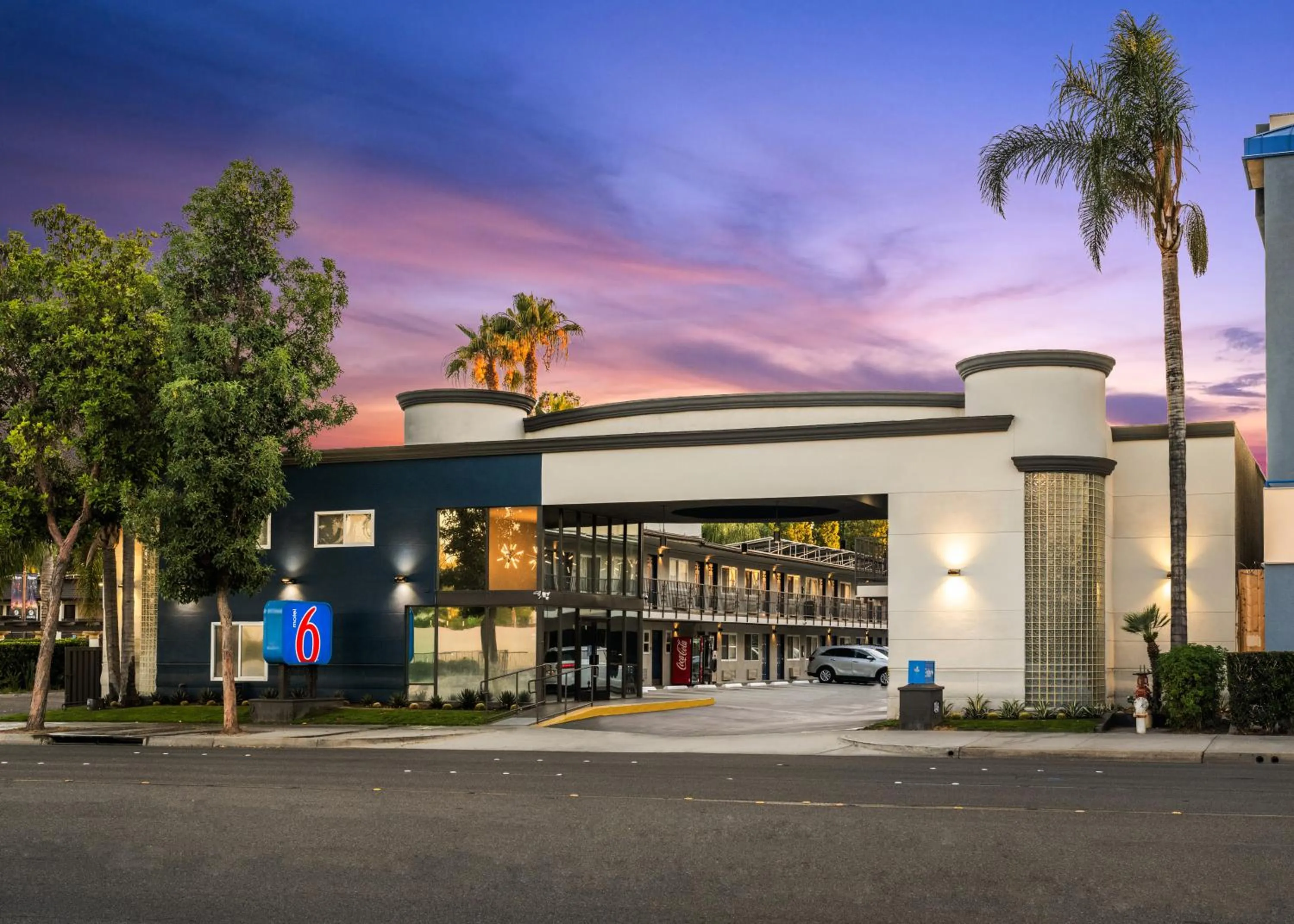 Property building in Motel 6-Anaheim, CA - Convention Center