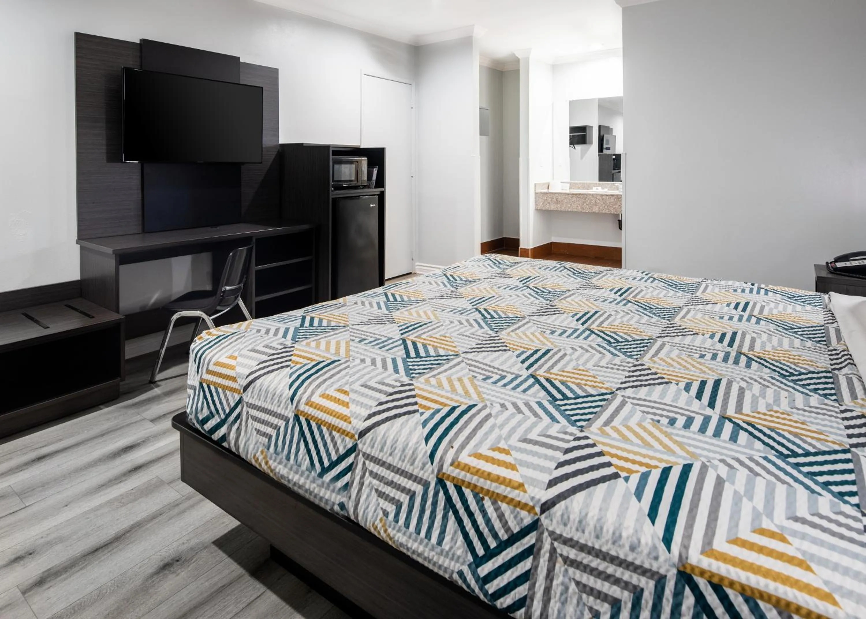 Motel 6-Anaheim, CA - Convention Center