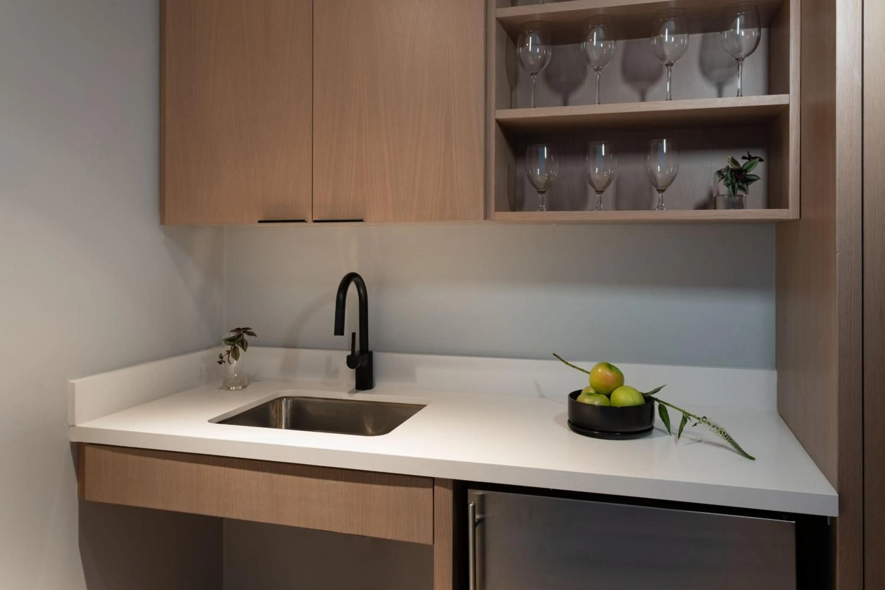 Photo of the whole room in Miami Marriott Biscayne Bay