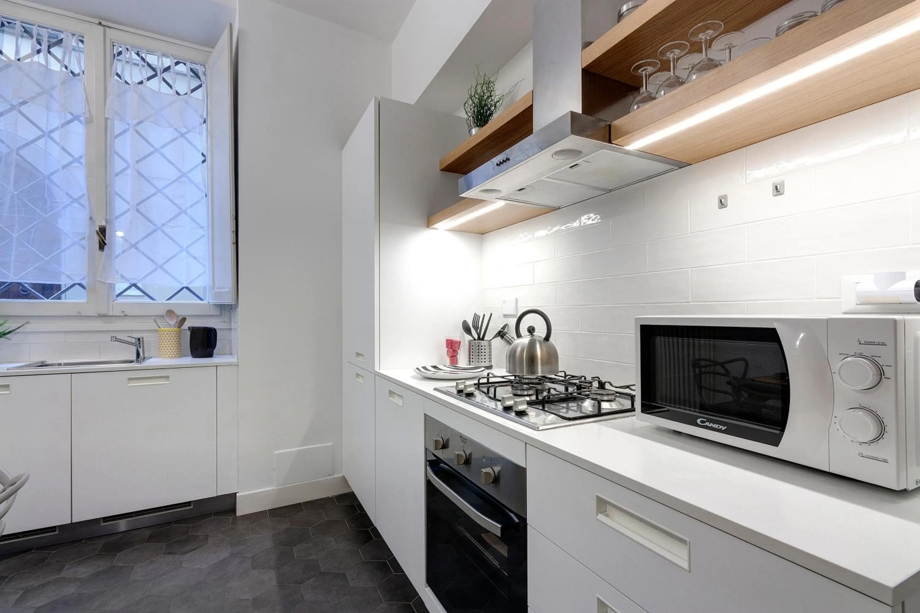 Kitchen or kitchenette in Costa San Giorgio Apartment by Mamo Florence