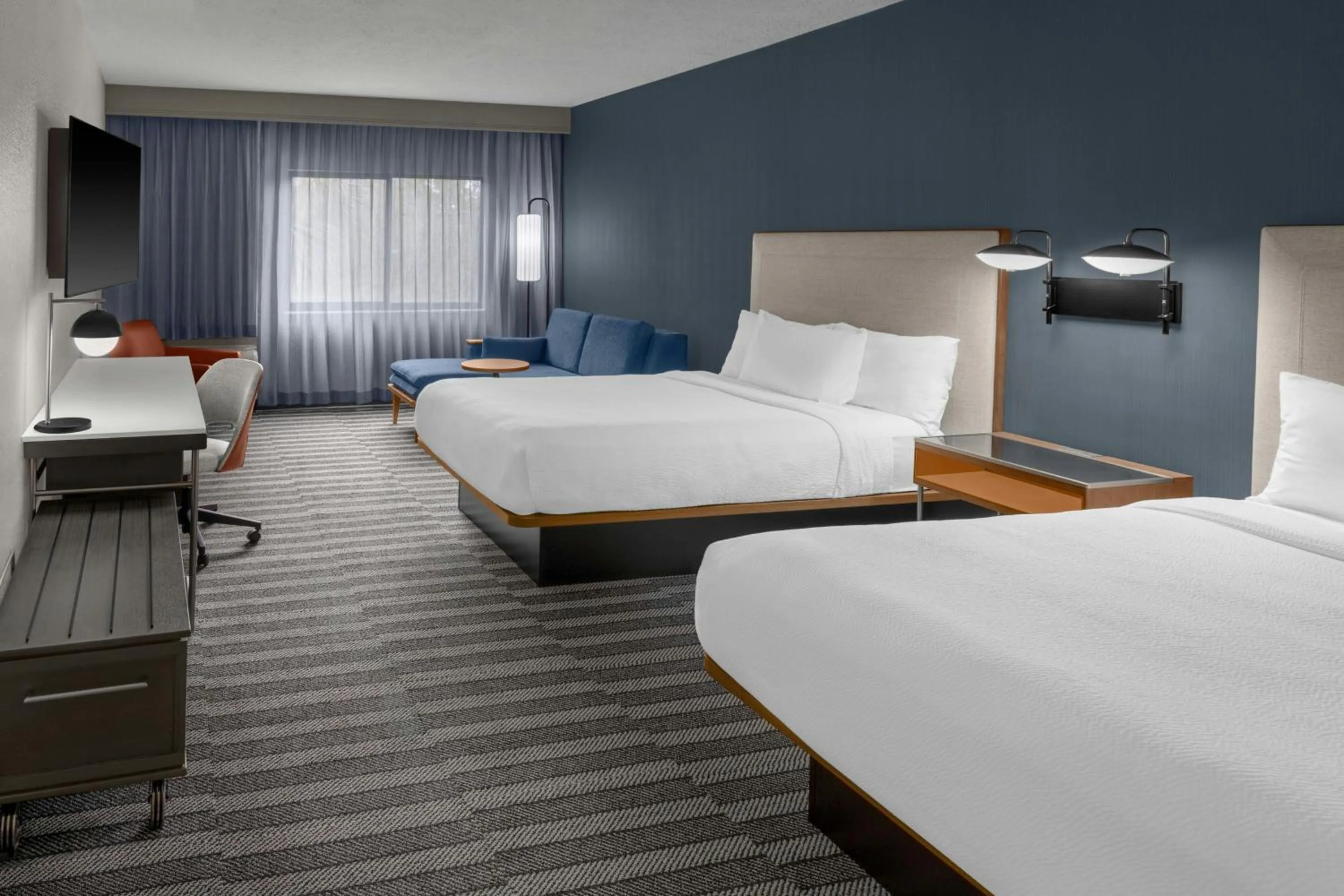 Photo of the whole room, Bed in Courtyard by Marriott Fort Lauderdale Coral Springs