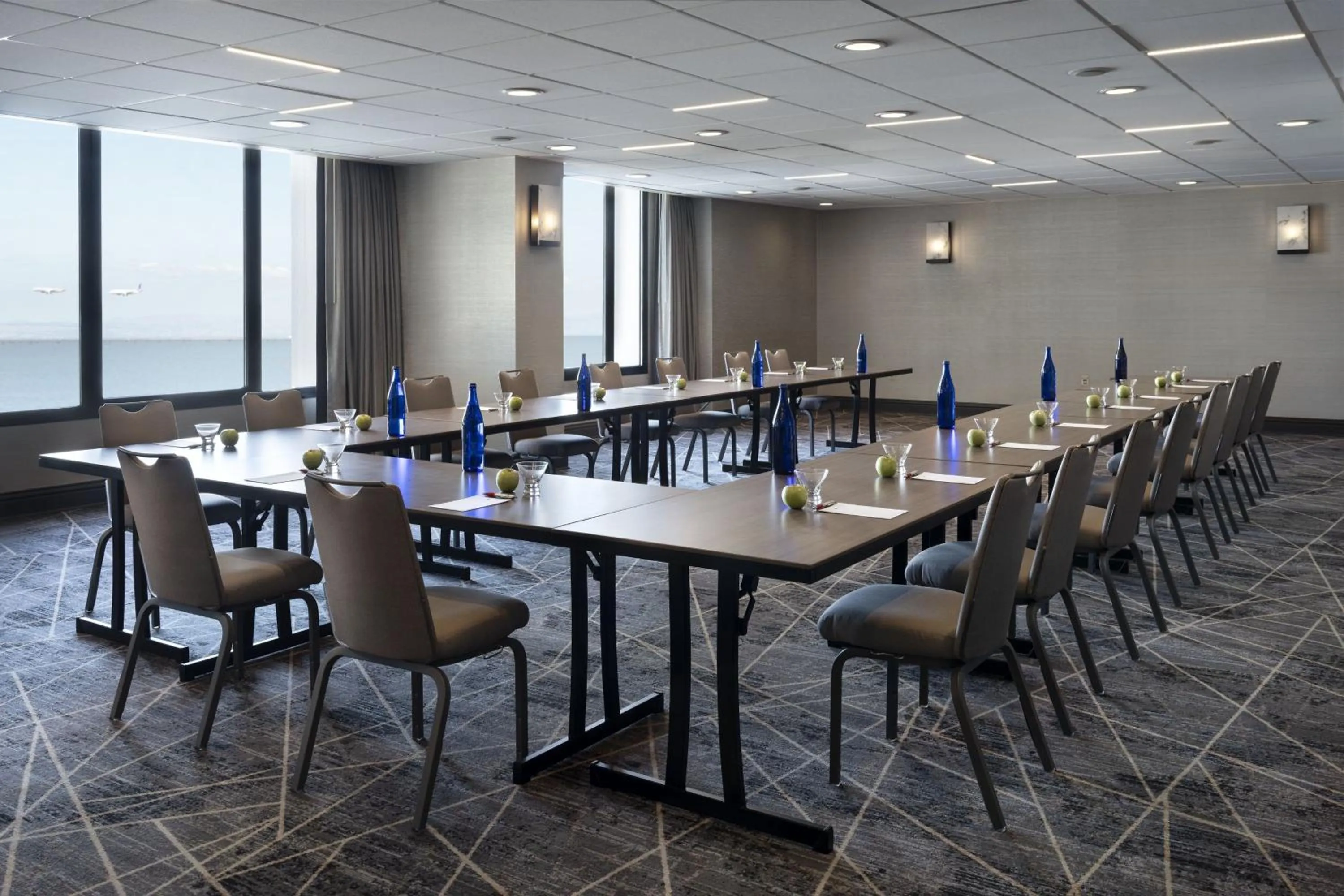 Meeting/conference room in San Francisco Airport Marriott Waterfront
