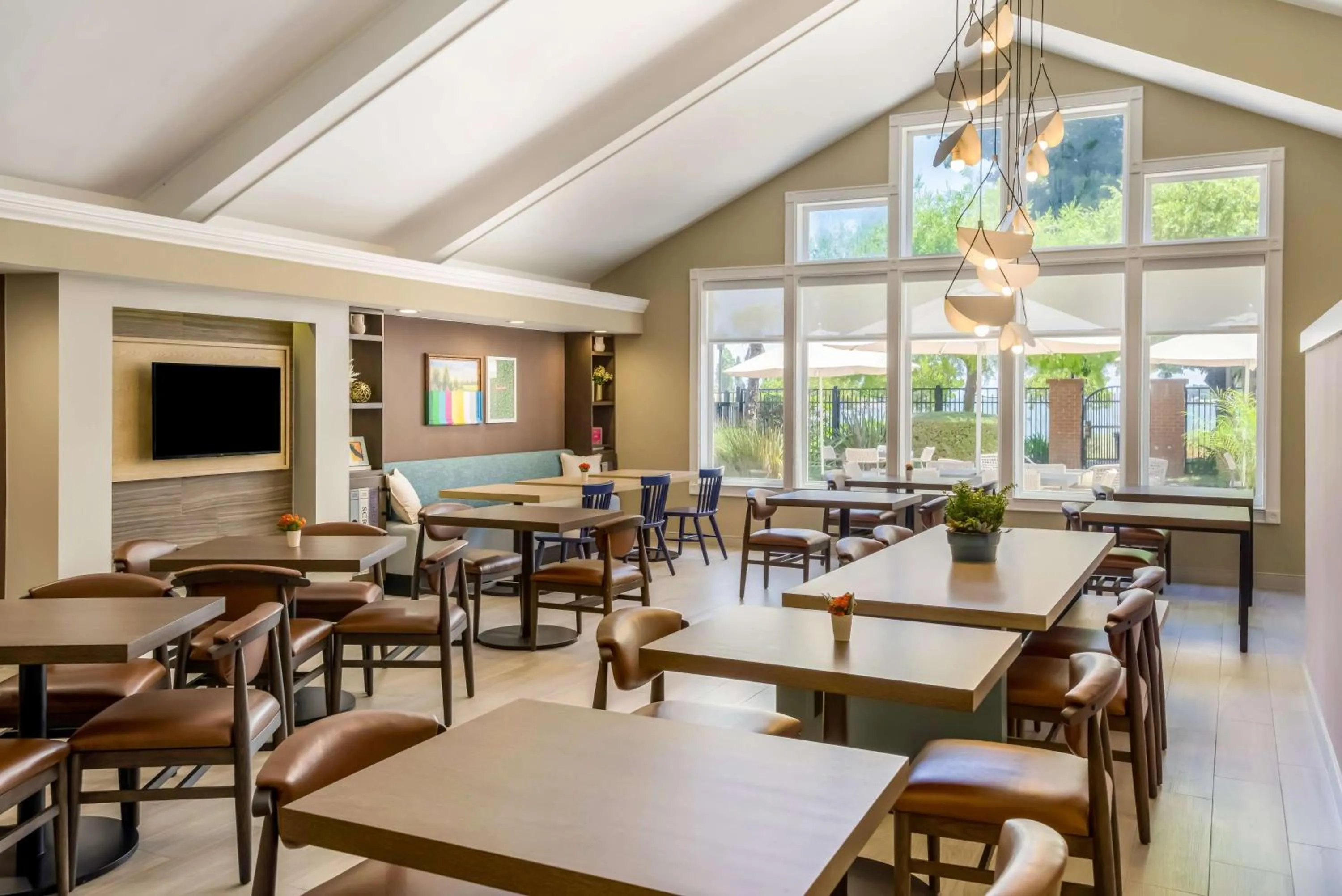 Lobby or reception in Sonesta ES Suites San Francisco Airport Oyster Point Waterfront