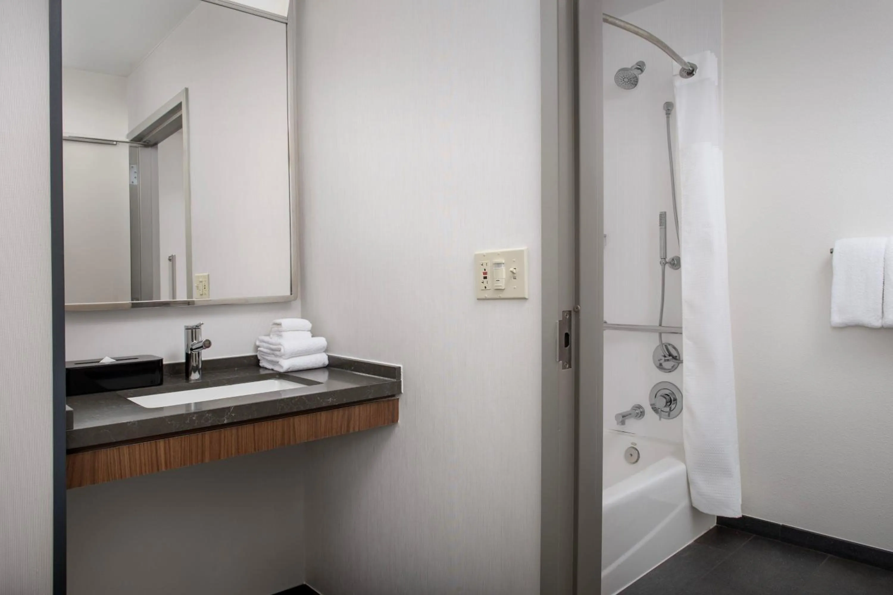 Bathroom in Courtyard by Marriott San Diego Carlsbad