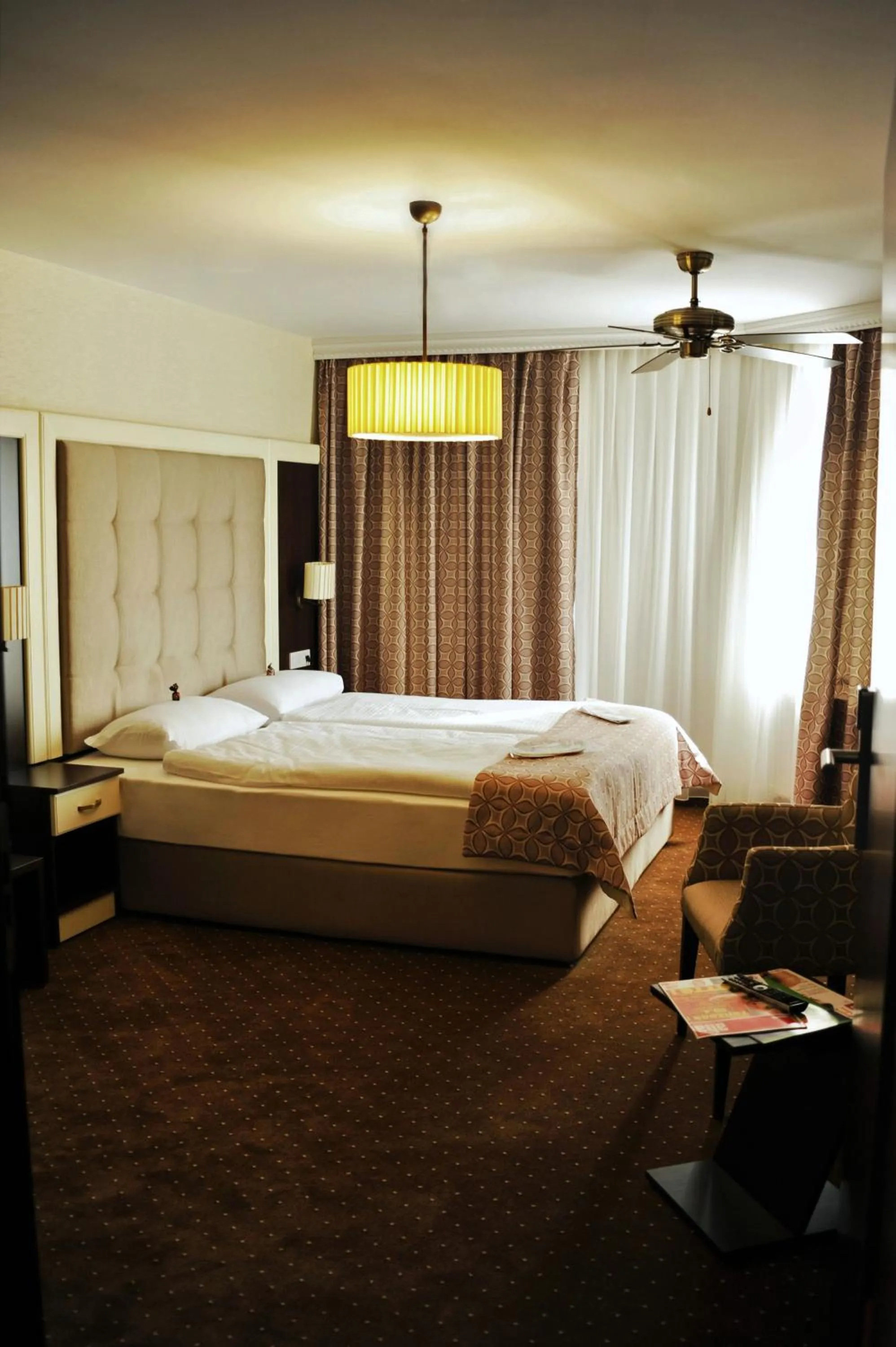 Bed in Hotel Atlas Halle