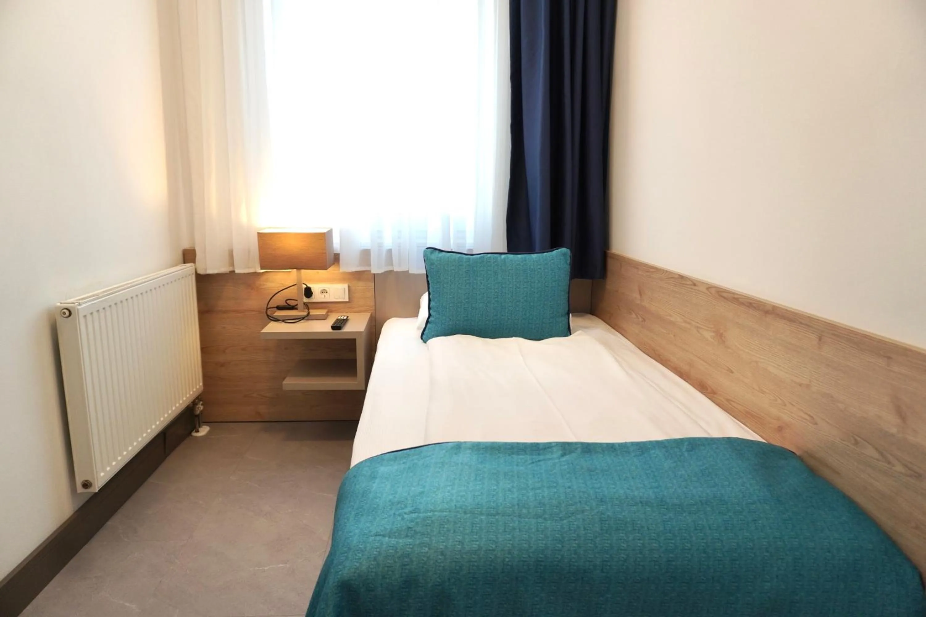 Bed in Hotel Atlas Halle