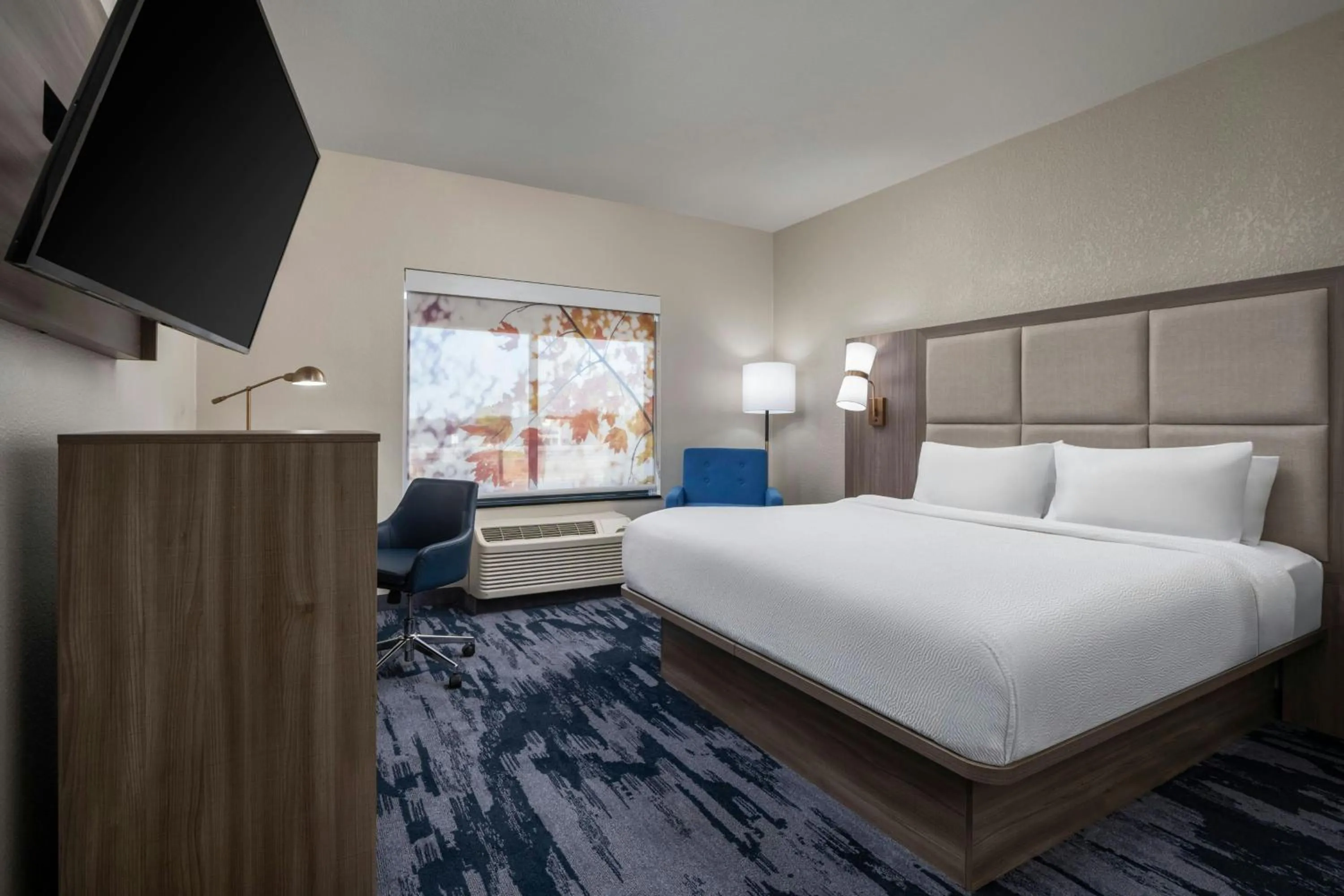 Photo of the whole room, Bed in Fairfield Inn and Suites by Marriott Dallas Mansfield