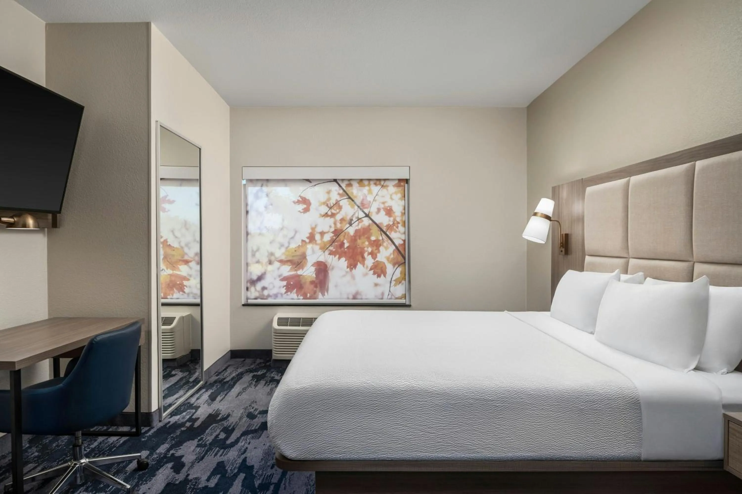 Photo of the whole room, Bed in Fairfield Inn and Suites by Marriott Dallas Mansfield