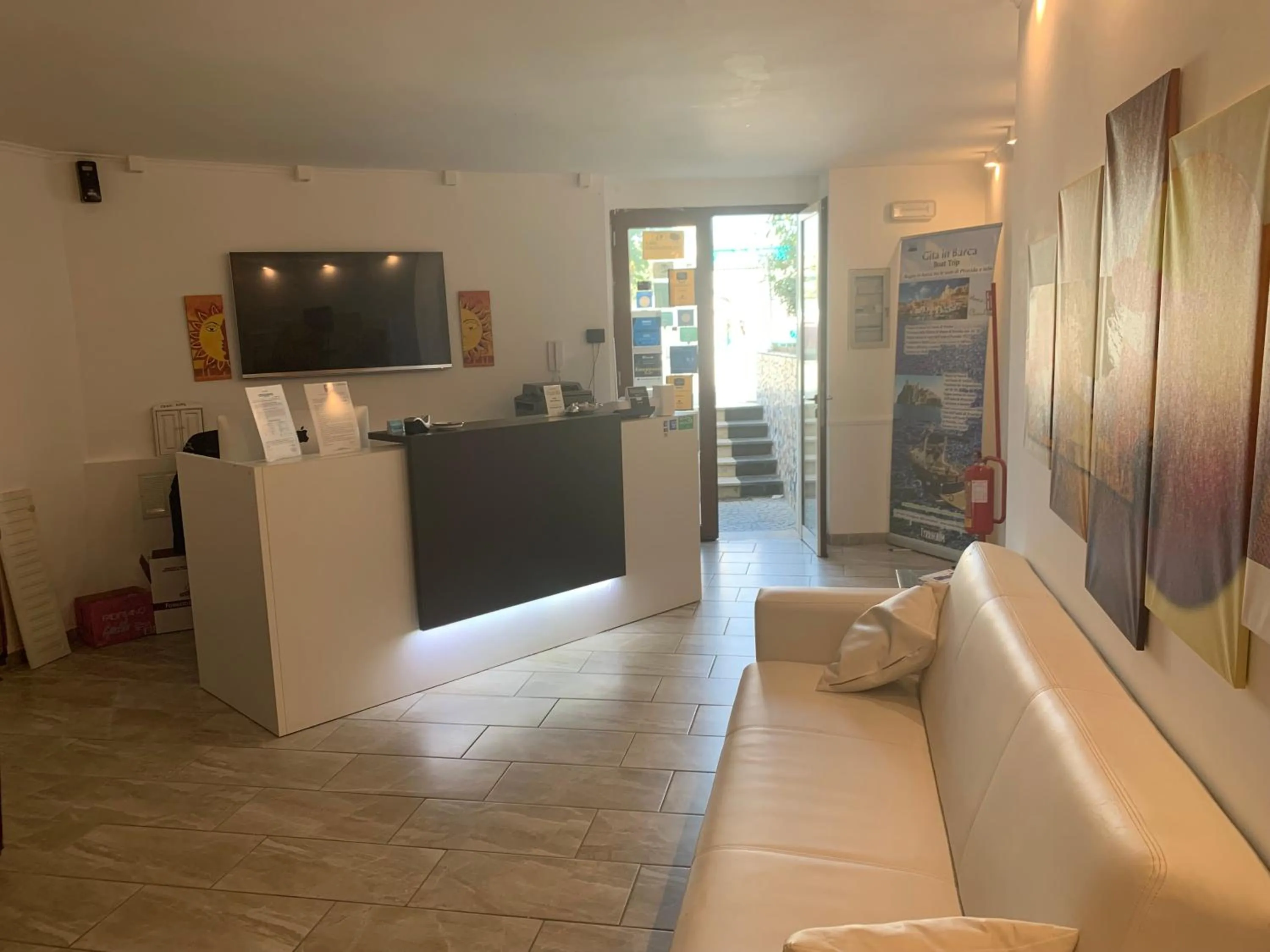 TV and multimedia in Residence R&B Tyrrhenum