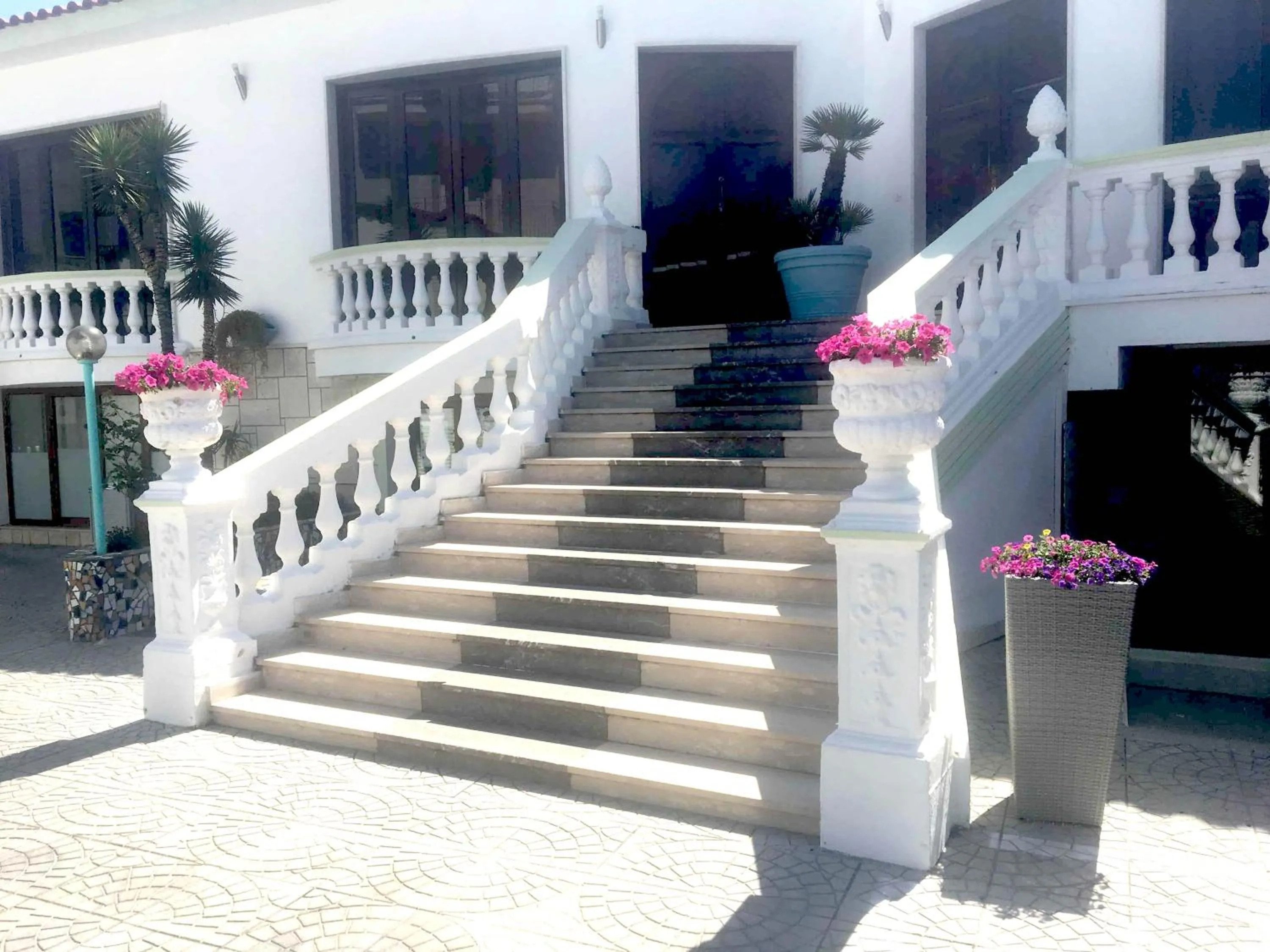 Facade/entrance in Residence R&B Tyrrhenum