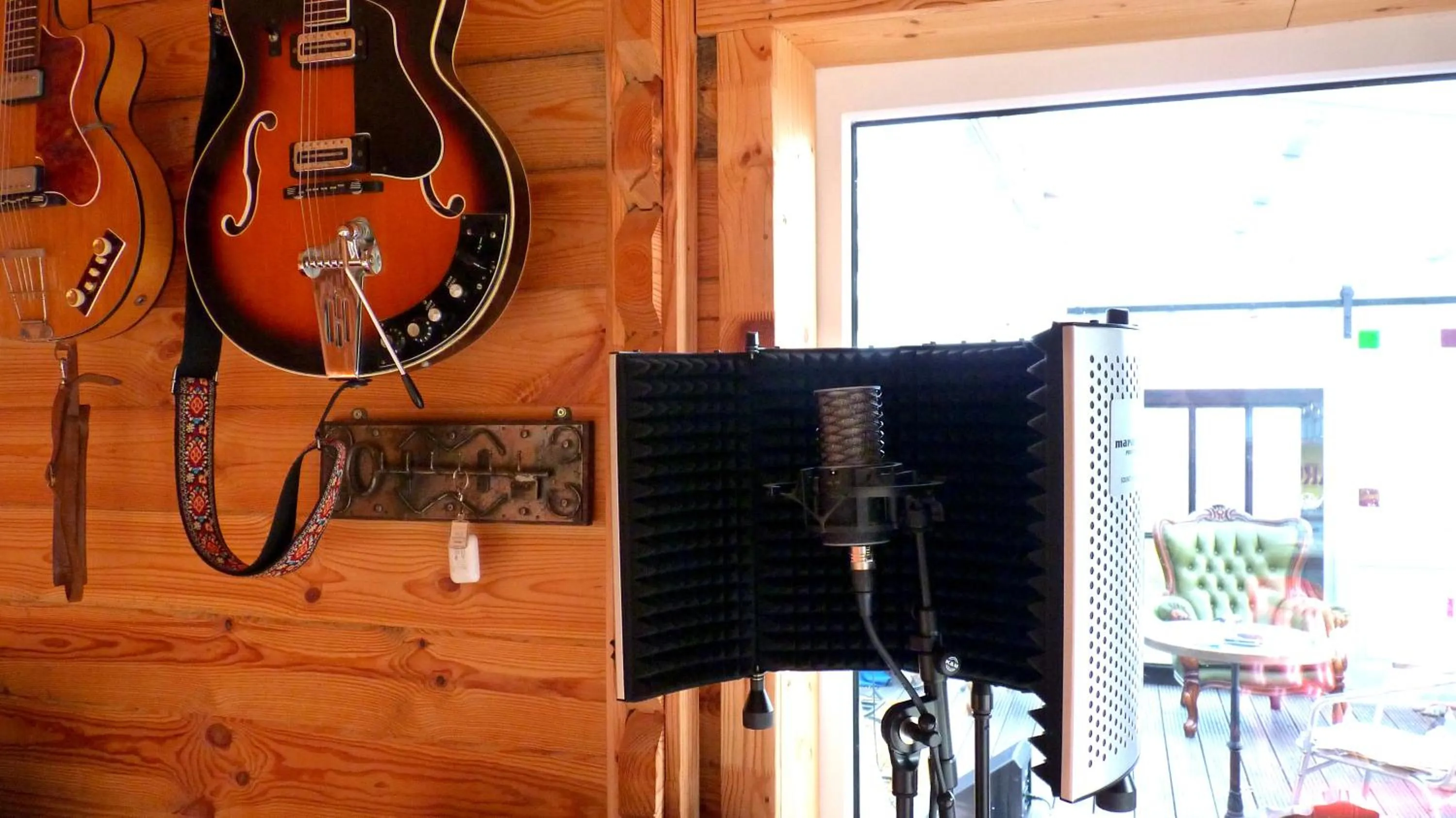 Entertainment in La maison des musiciens