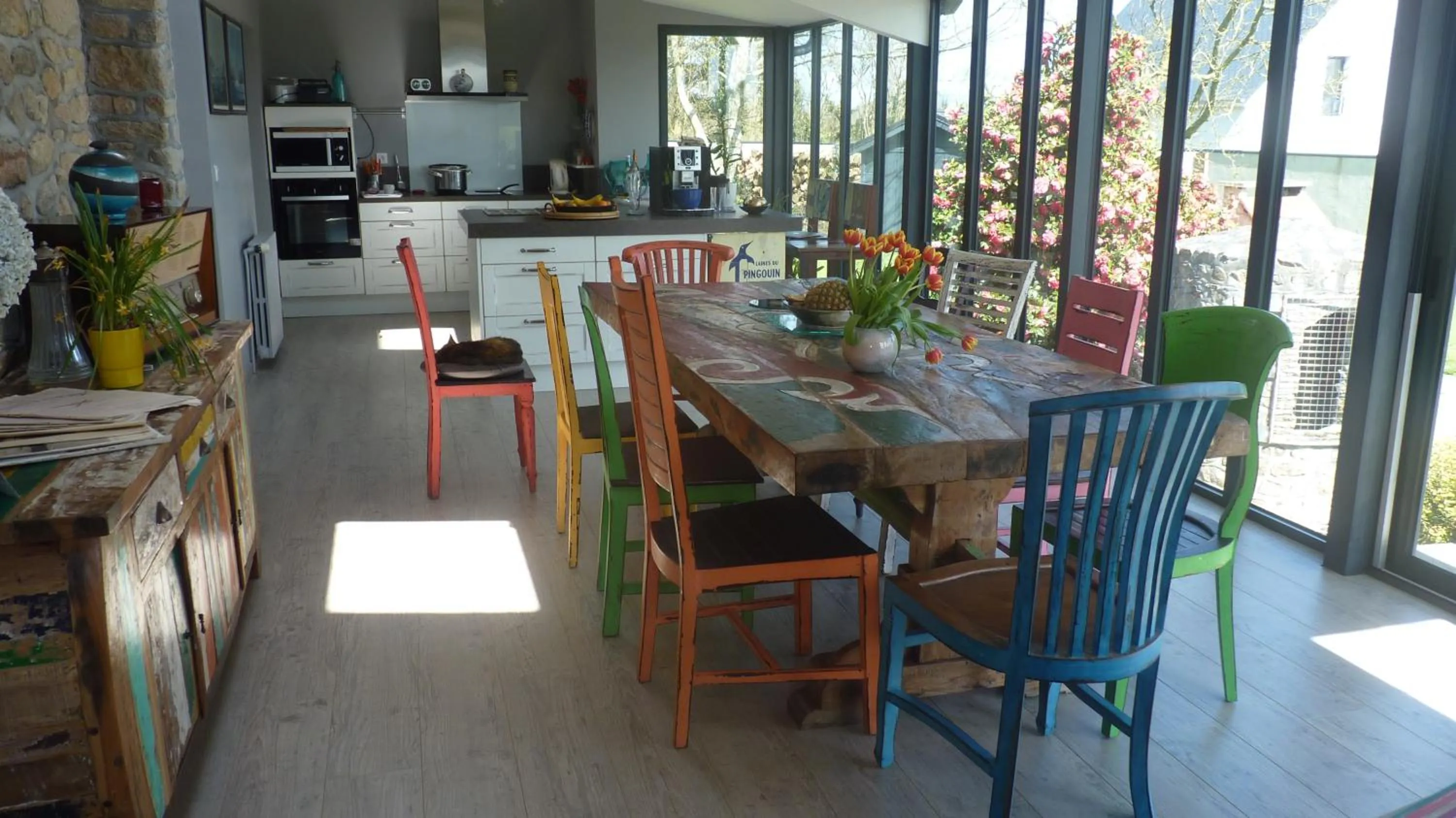 Dining area in La maison des musiciens