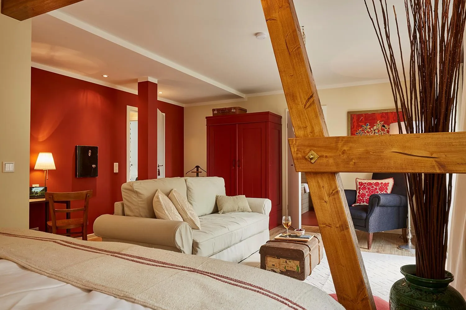 Photo of the whole room, Bed in mein.lychen