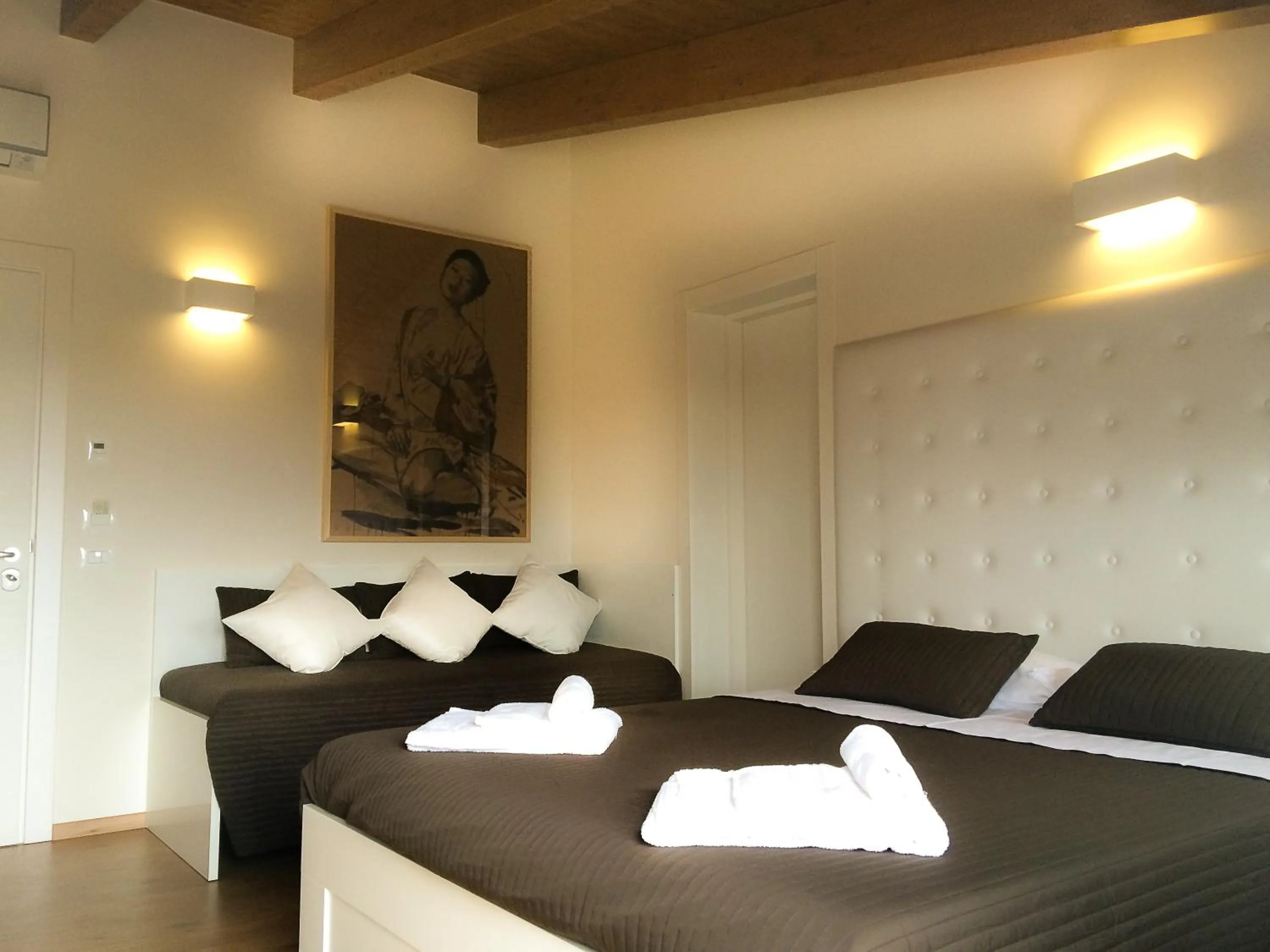 Photo of the whole room, Bed in Boutique Hotel e Spa Città Bianca