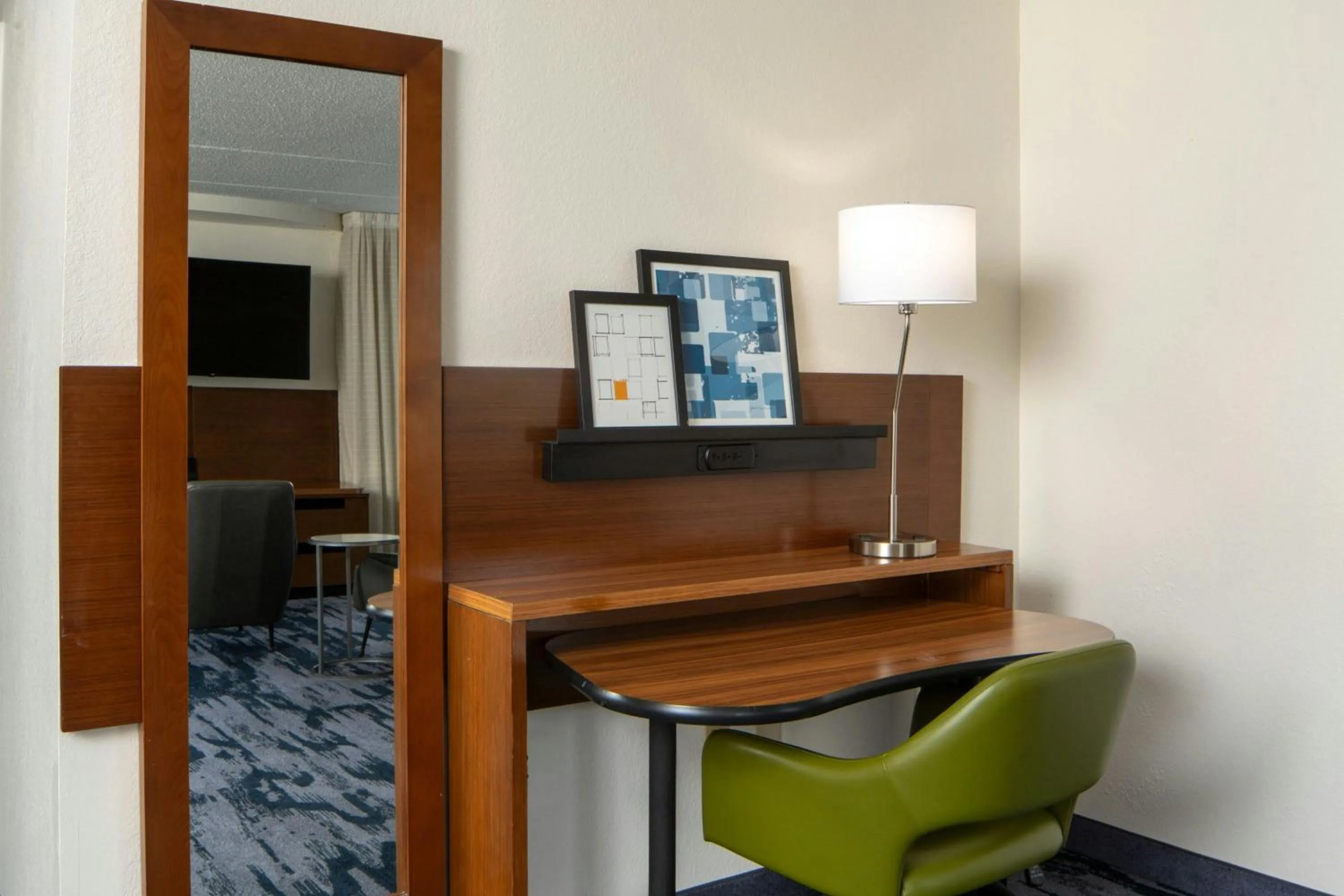 Photo of the whole room in Fairfield Inn and Suites Atlanta Airport South/Sullivan Road