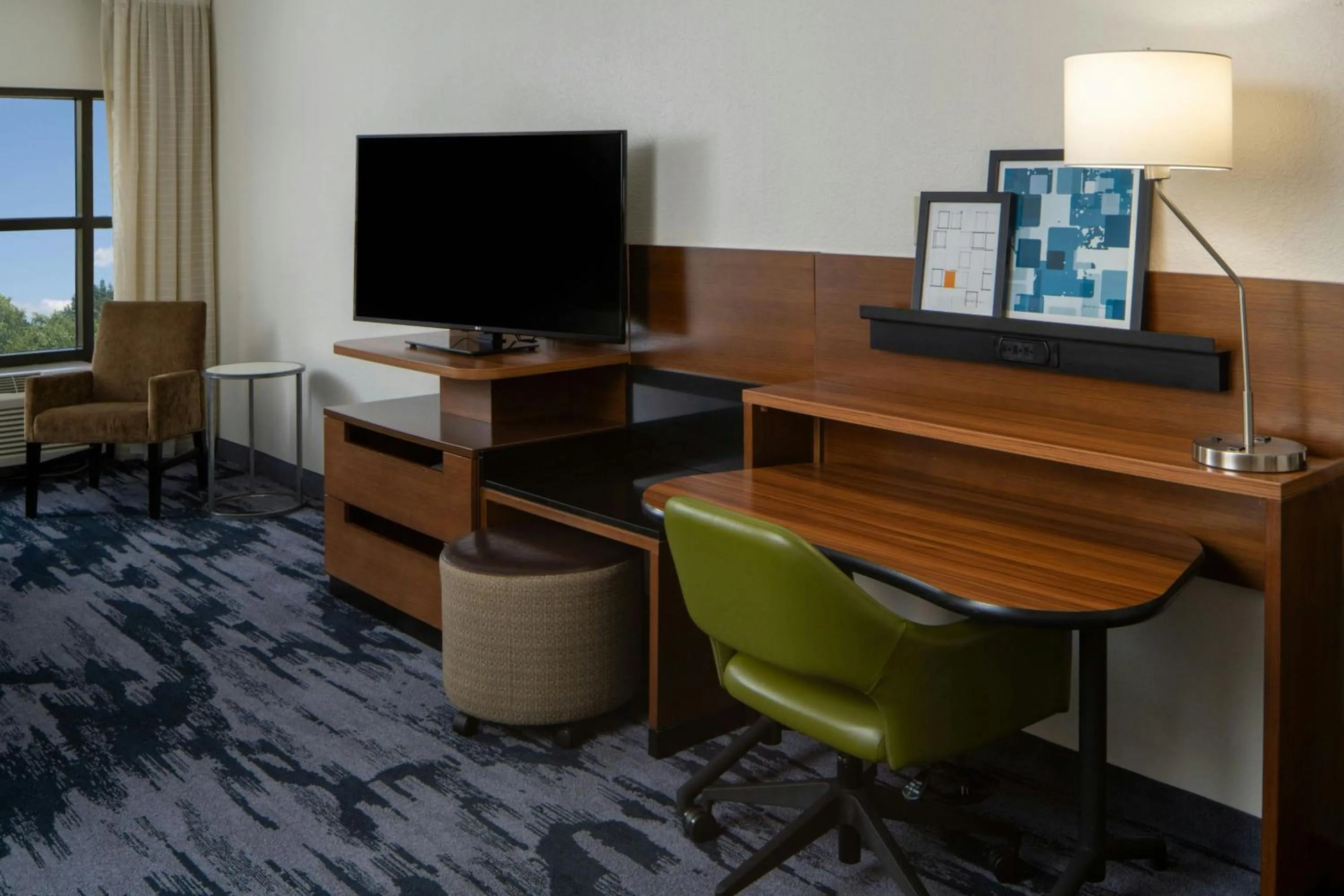 Photo of the whole room in Fairfield Inn and Suites Atlanta Airport South/Sullivan Road