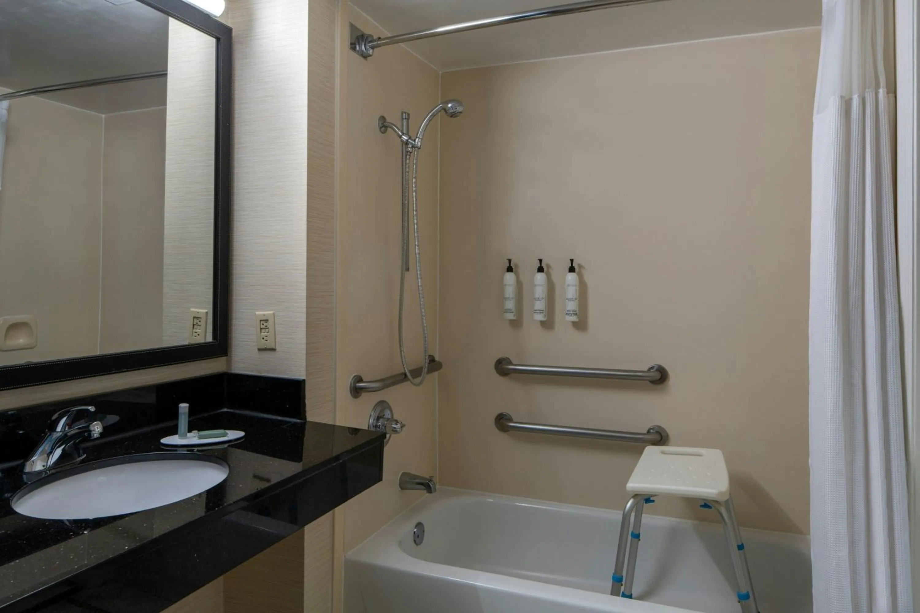 Bathroom in Fairfield Inn and Suites Atlanta Airport South/Sullivan Road