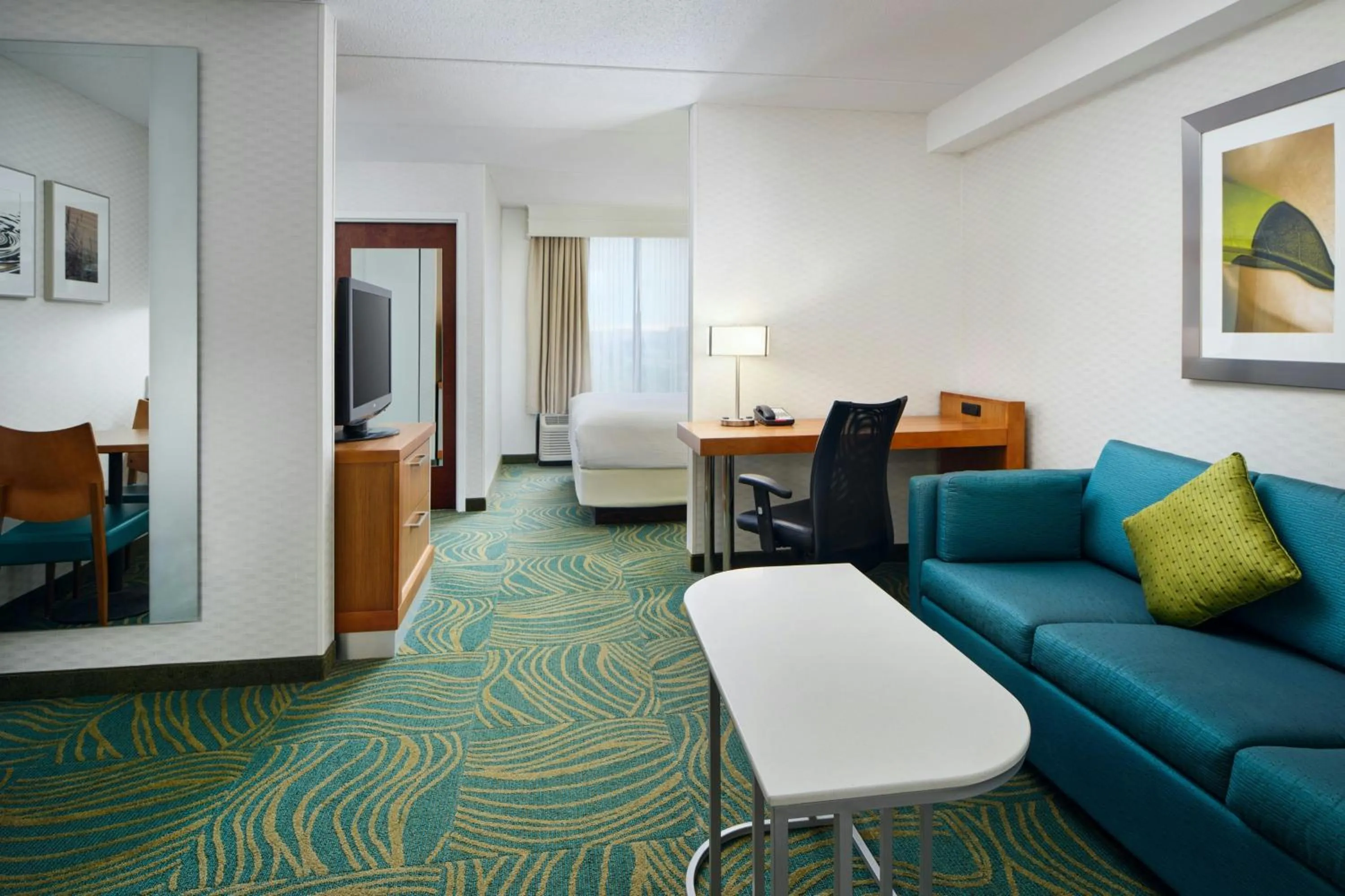 Photo of the whole room in SpringHill Suites by Marriott Chicago Southwest at Burr Ridge Hinsdale