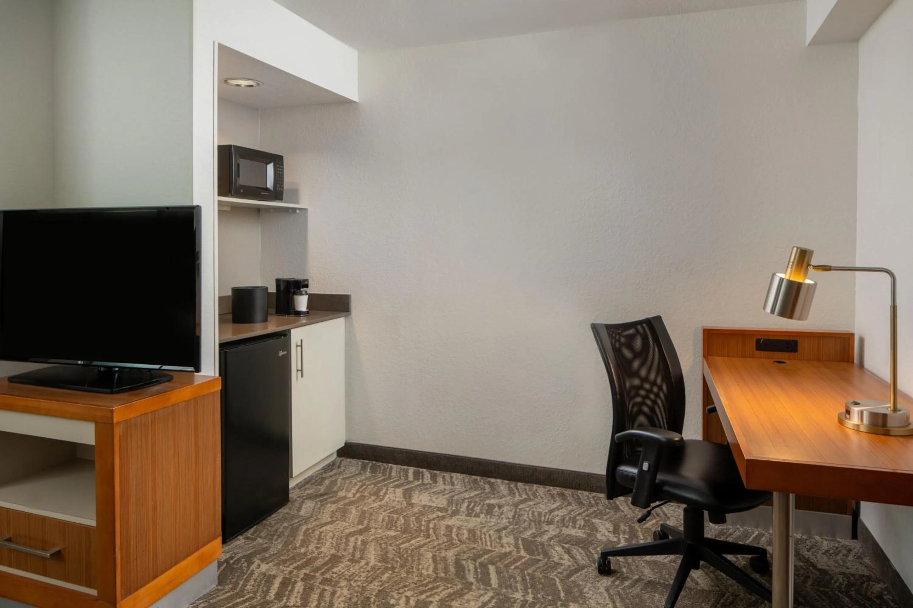 Living room in SpringHill Suites by Marriott Orlando Convention Center