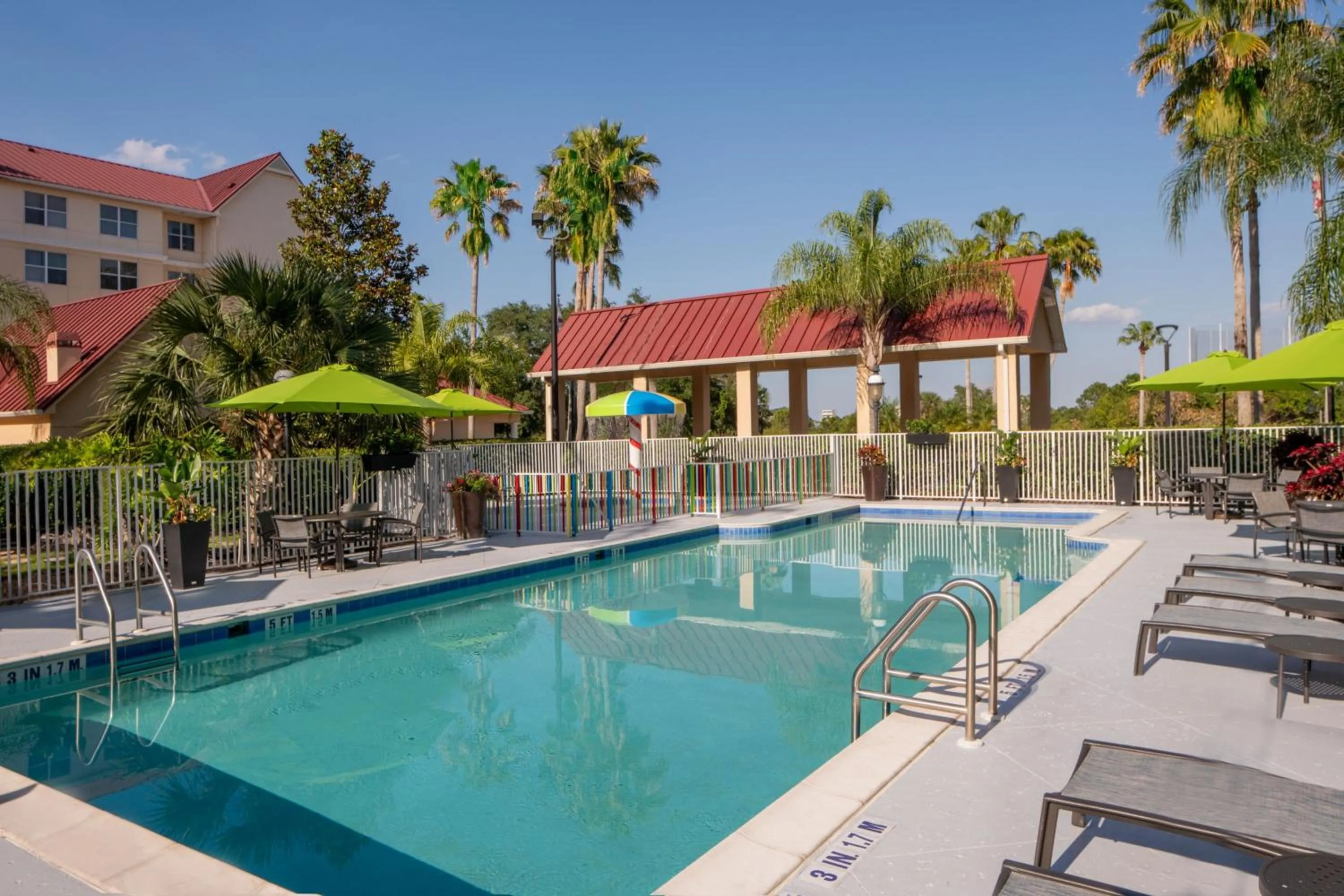 Swimming pool in SpringHill Suites by Marriott Orlando Convention Center