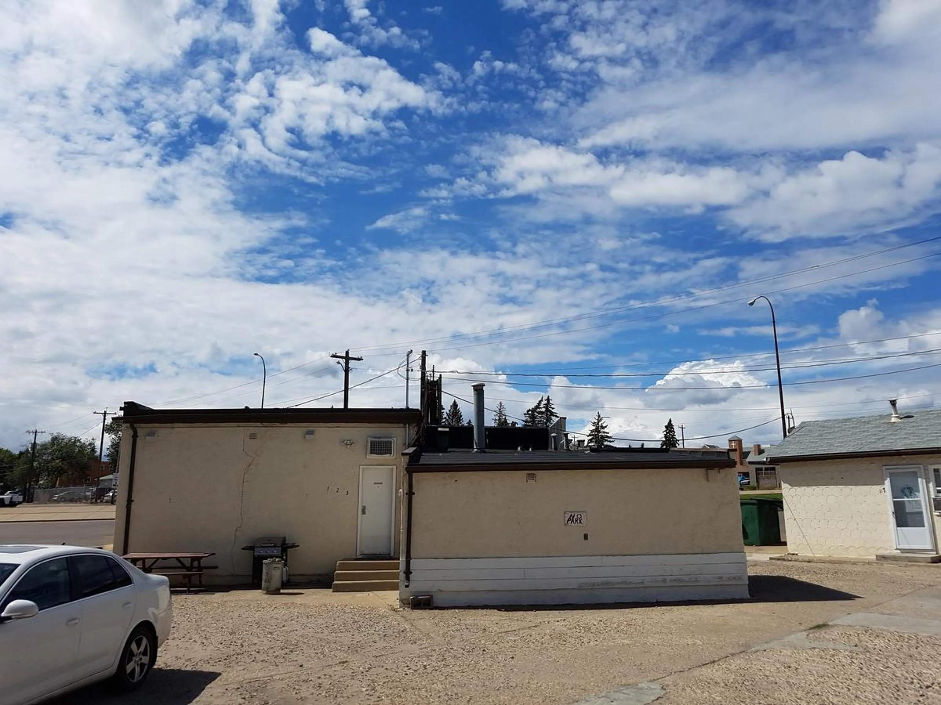 Property building in Hat Motel