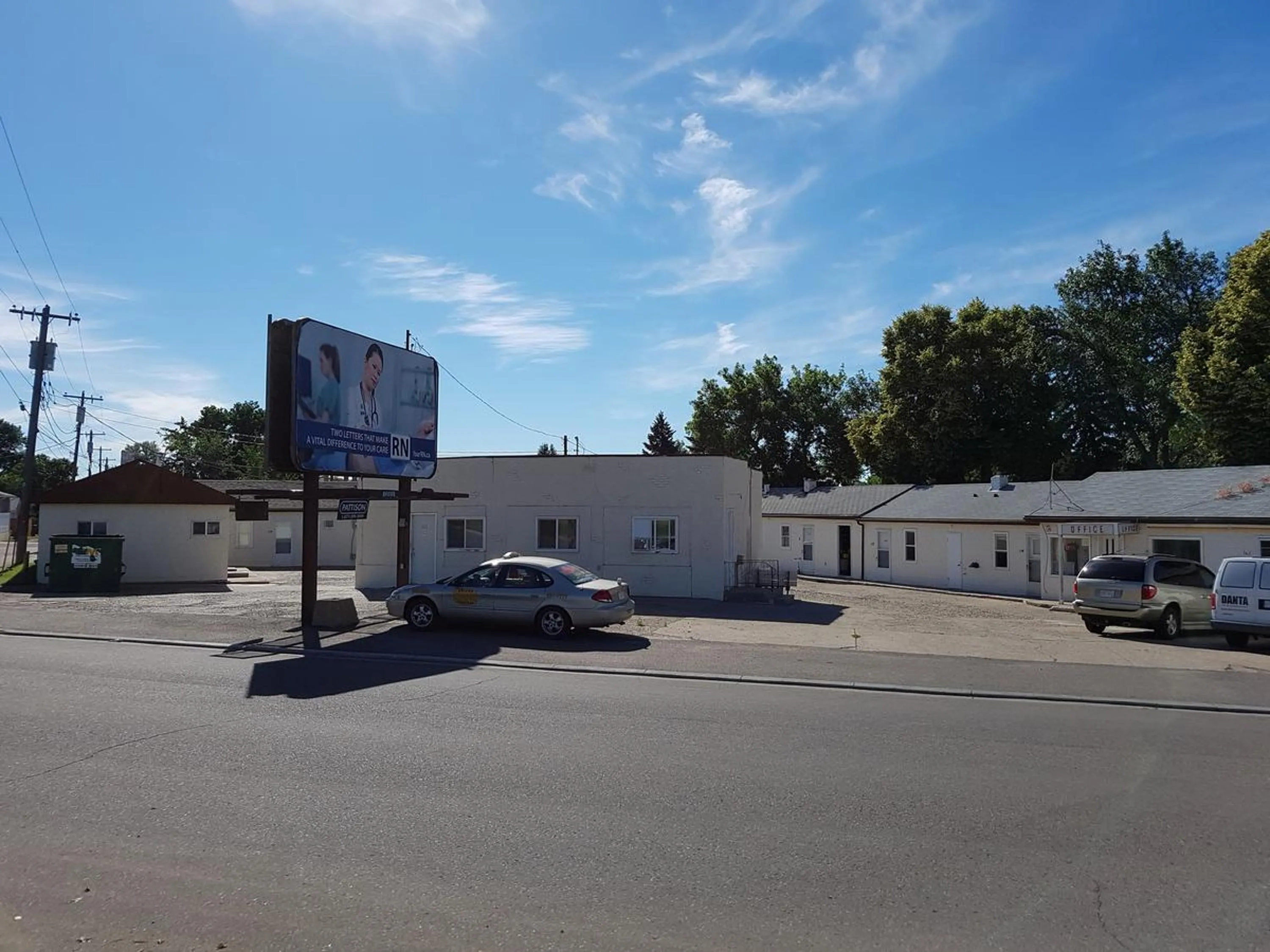 Property building in Hat Motel