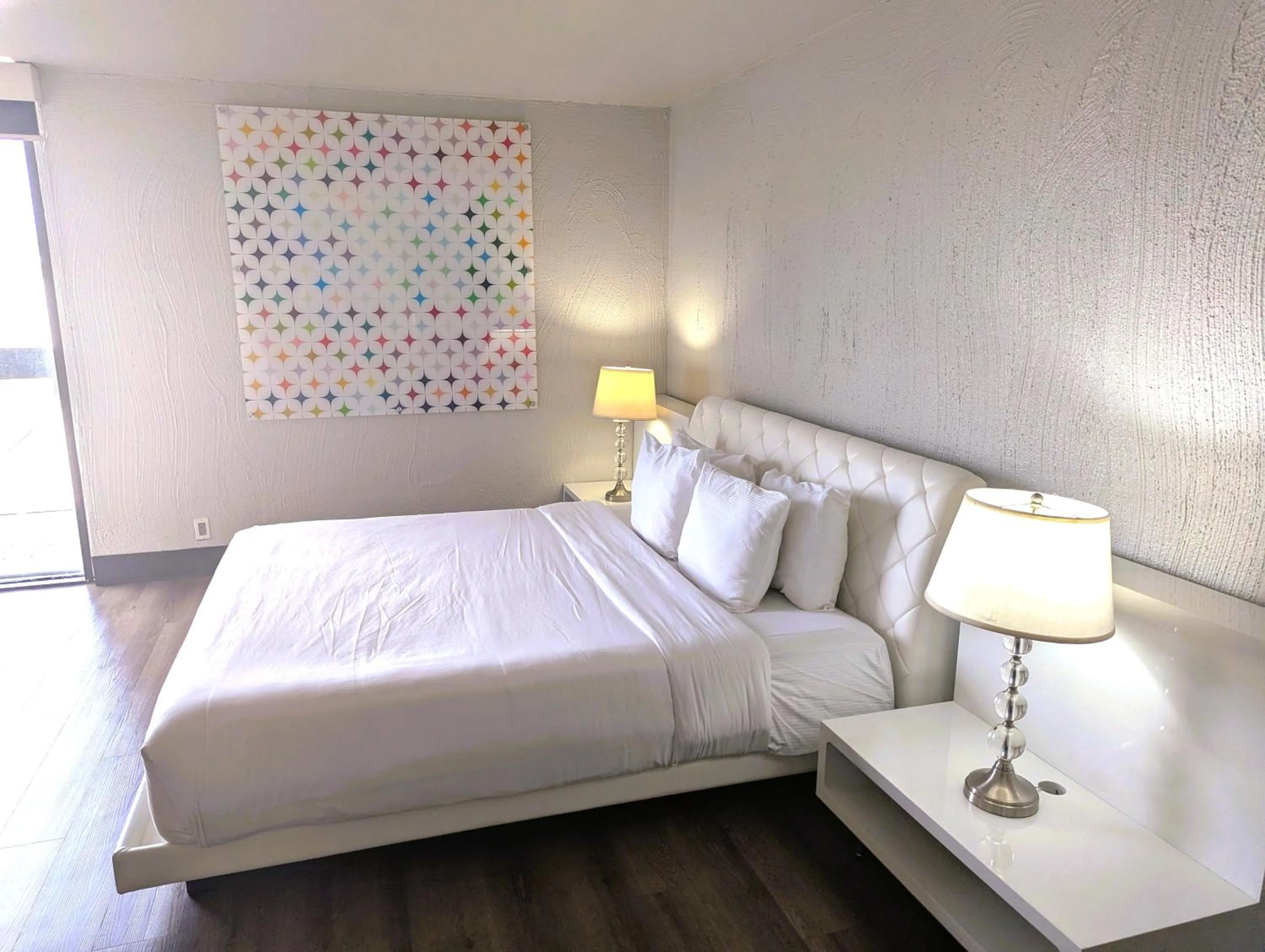 Bedroom, Bed in The Clarendon Hotel & Spa, BW Signature Collection