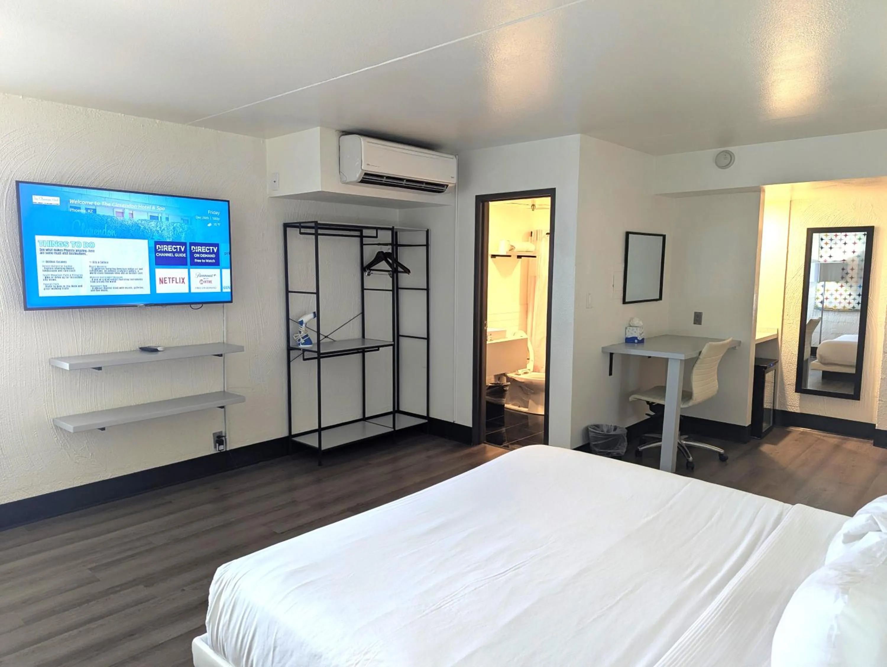 Bedroom, Bed in The Clarendon Hotel & Spa, BW Signature Collection