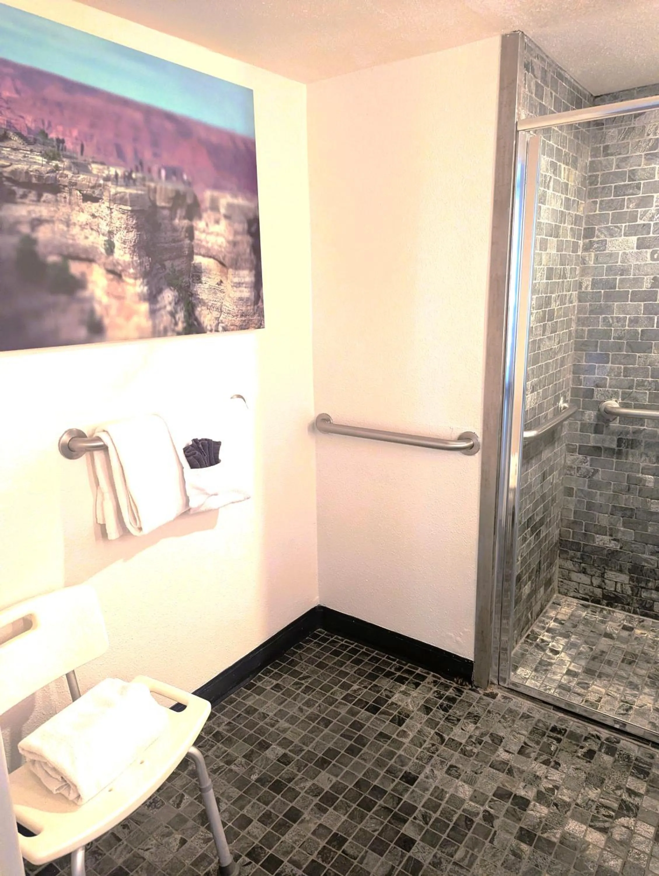 Bathroom in The Clarendon Hotel & Spa, BW Signature Collection