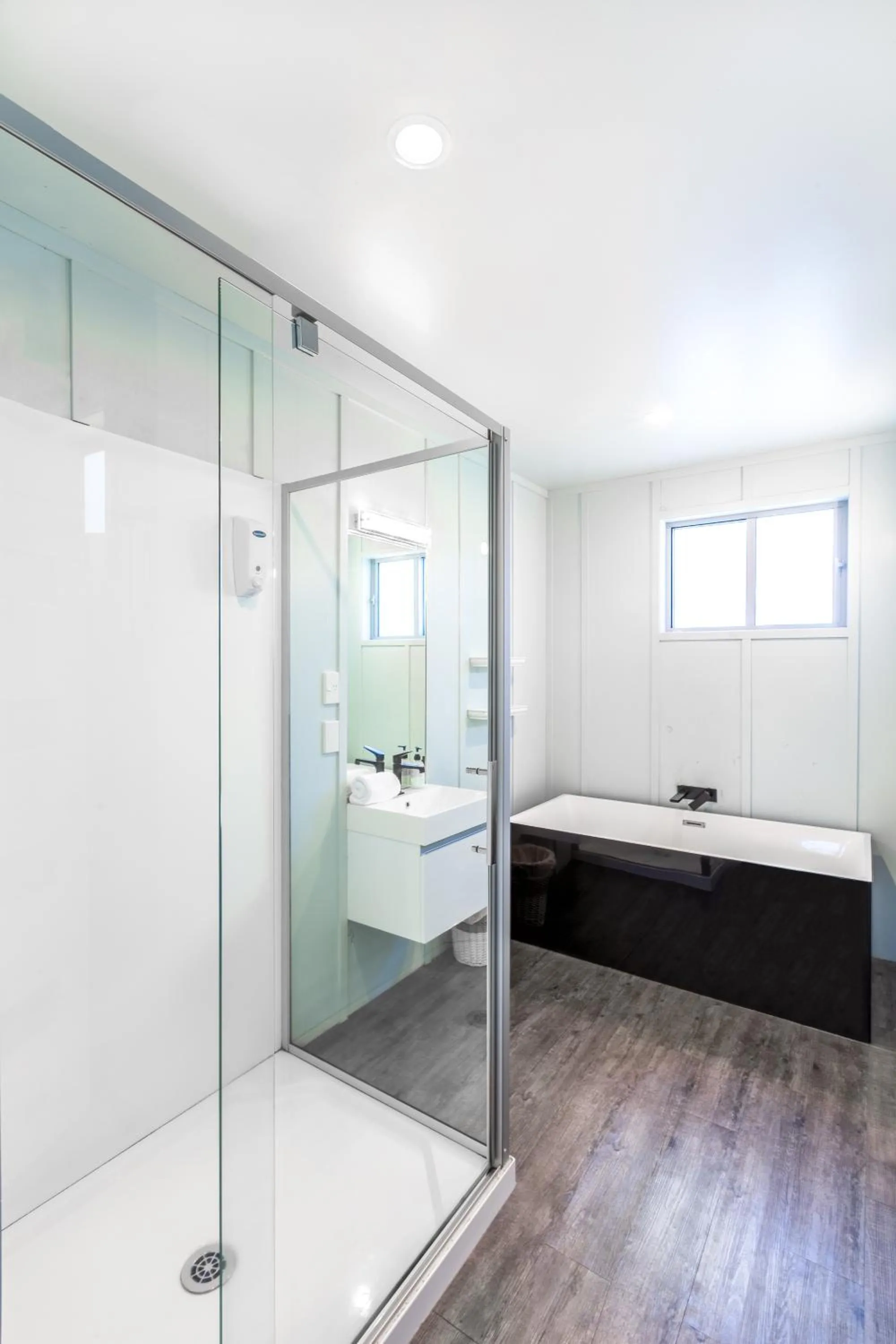 Shower in Tekapo Blue Cottage