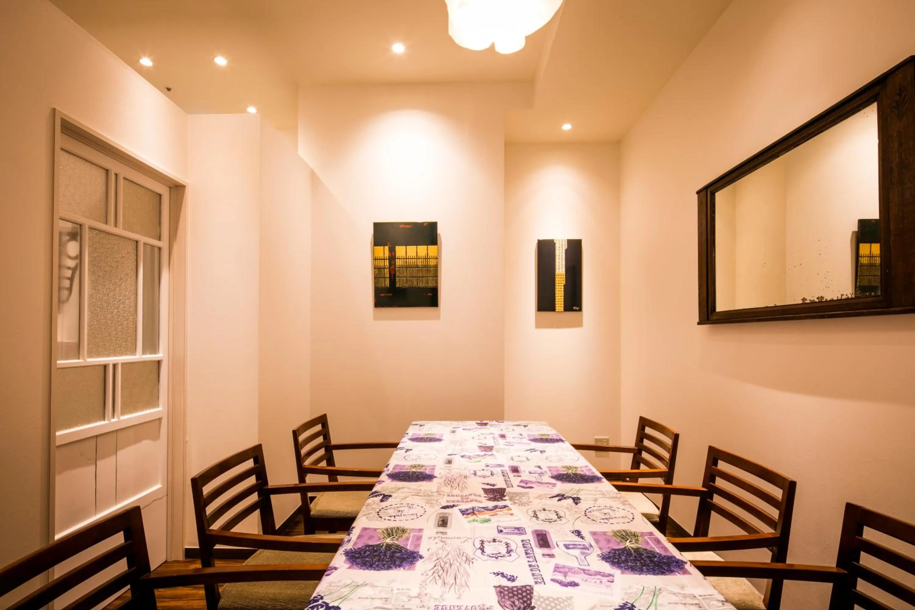 Restaurant/places to eat in Sotetsu Fresa Inn Ginza-Nanachome