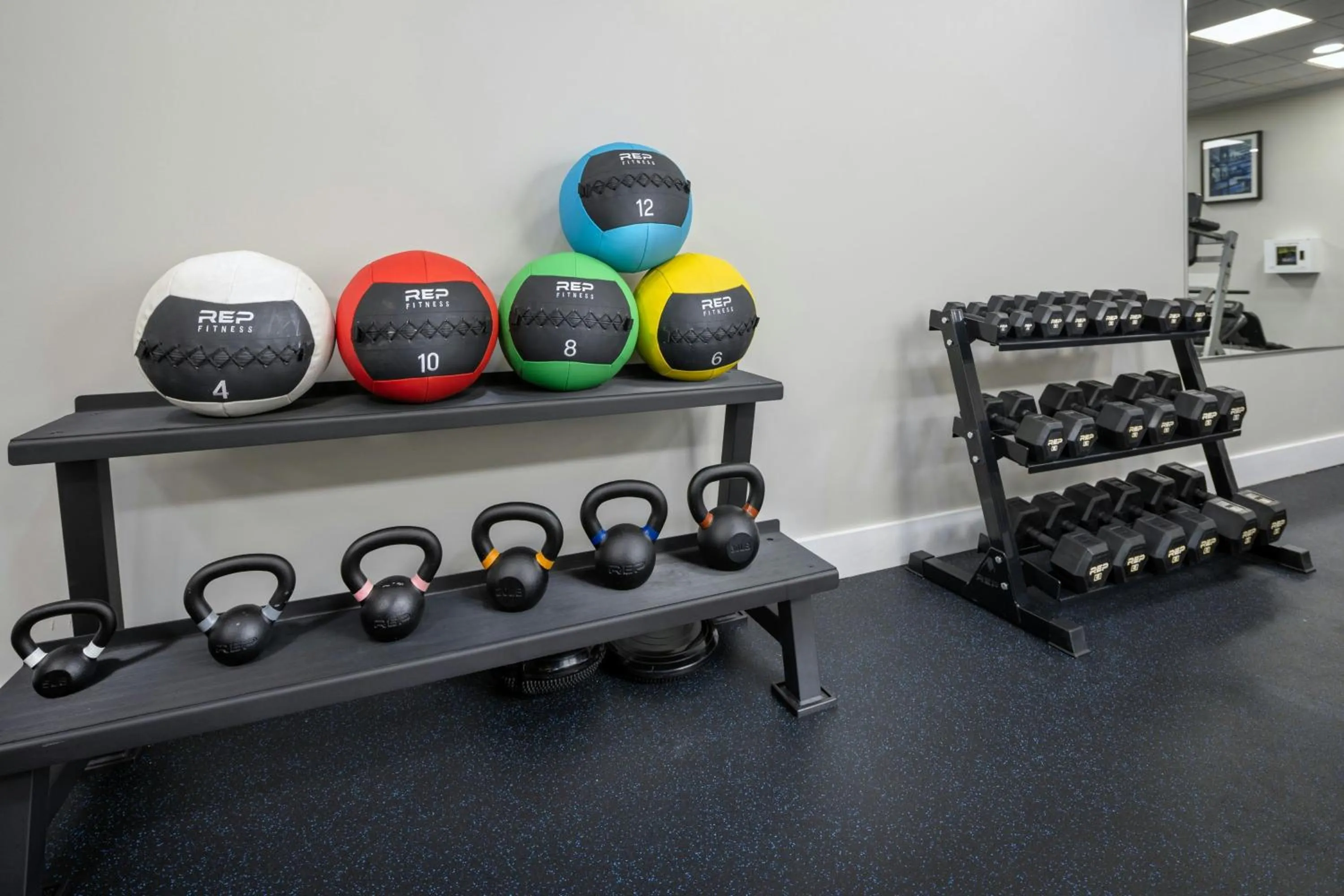 Fitness centre/facilities in Four Points by Sheraton Kansas City Airport