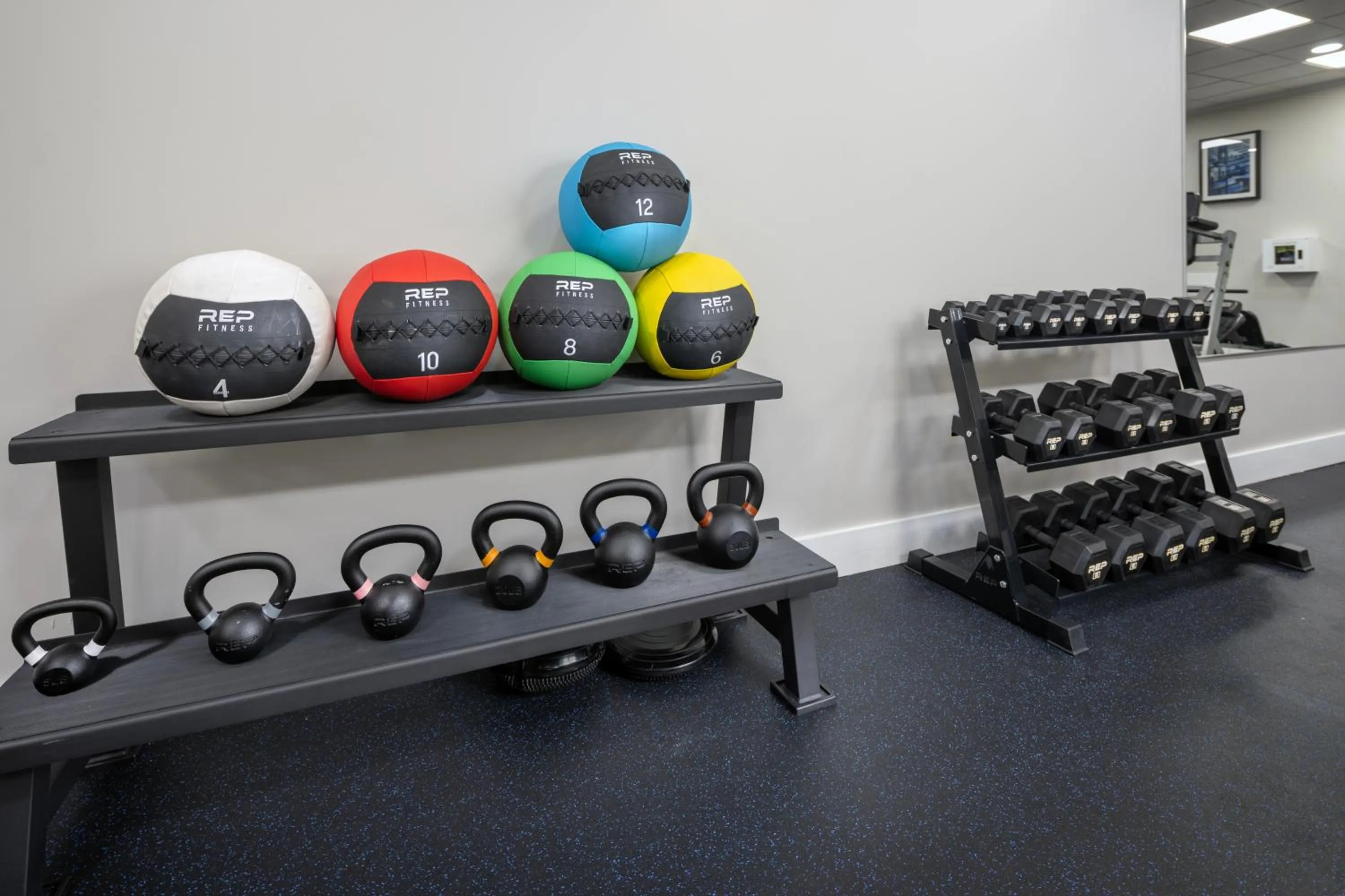 Fitness centre/facilities in Four Points by Sheraton Kansas City Airport