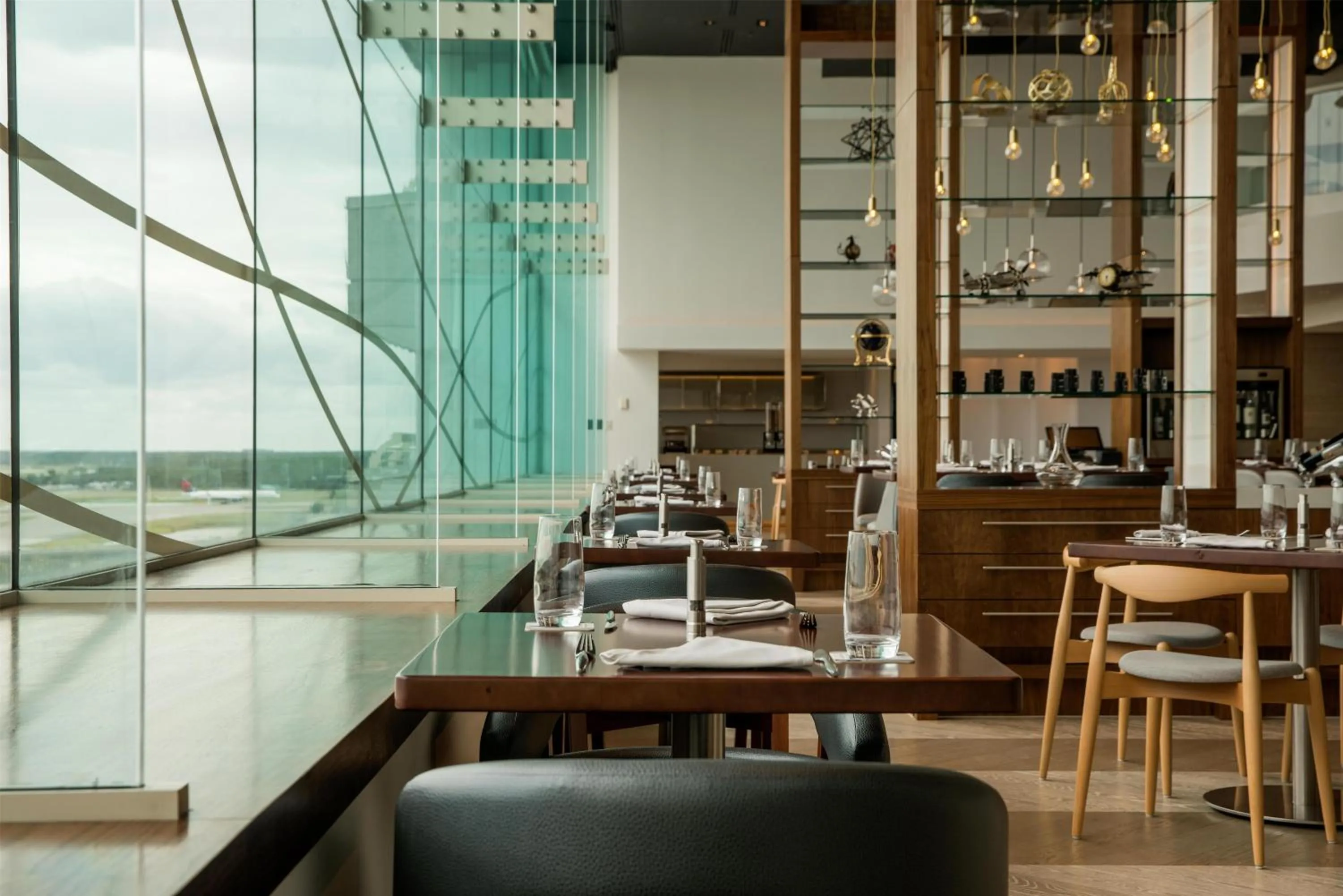 Restaurant/places to eat in Hyatt Regency Orlando International Airport Hotel