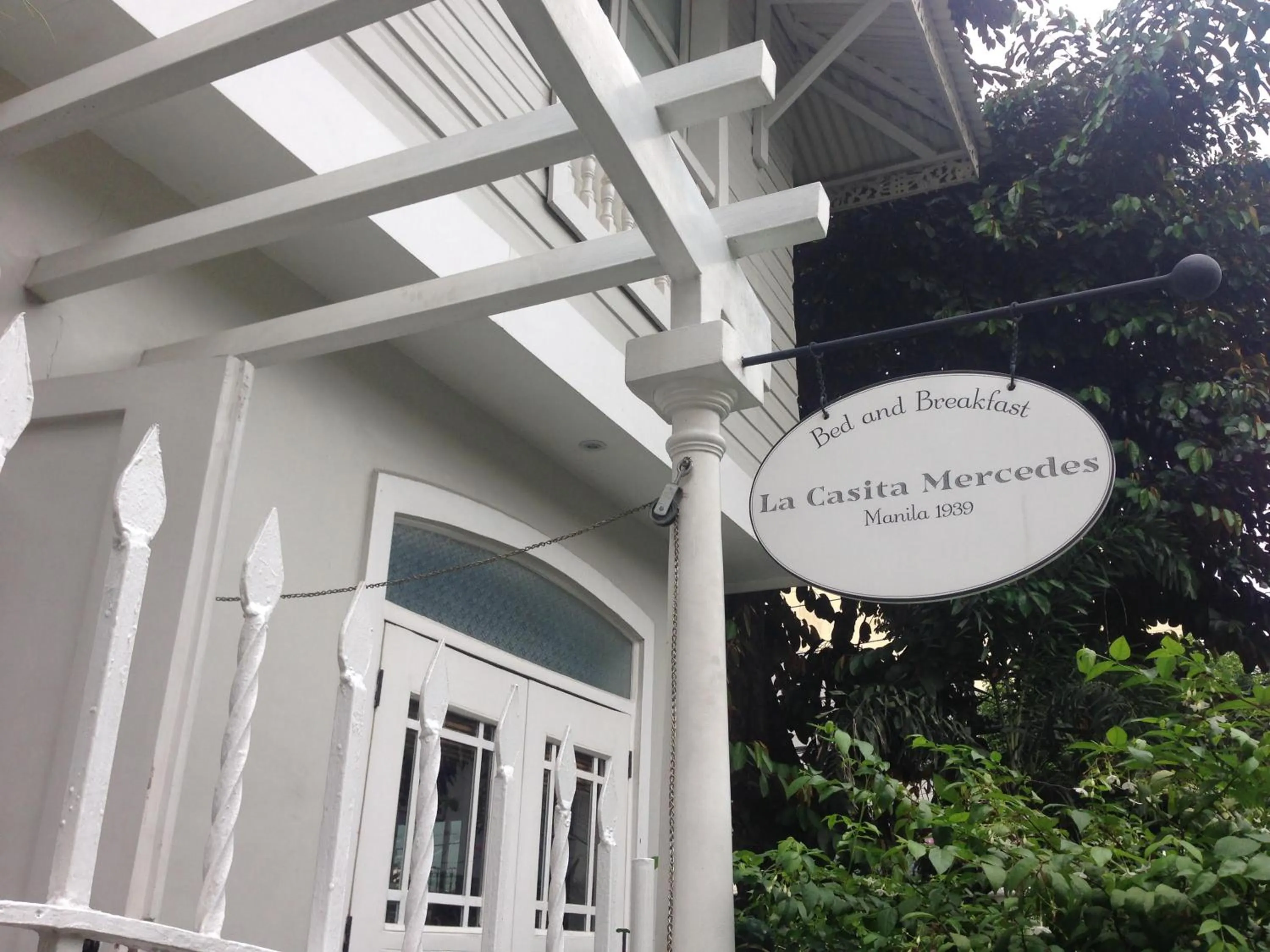 On site in Charming La Casita Mercedes, 5Br and 5TB for Family and Friends Staycation- Read Listing Info